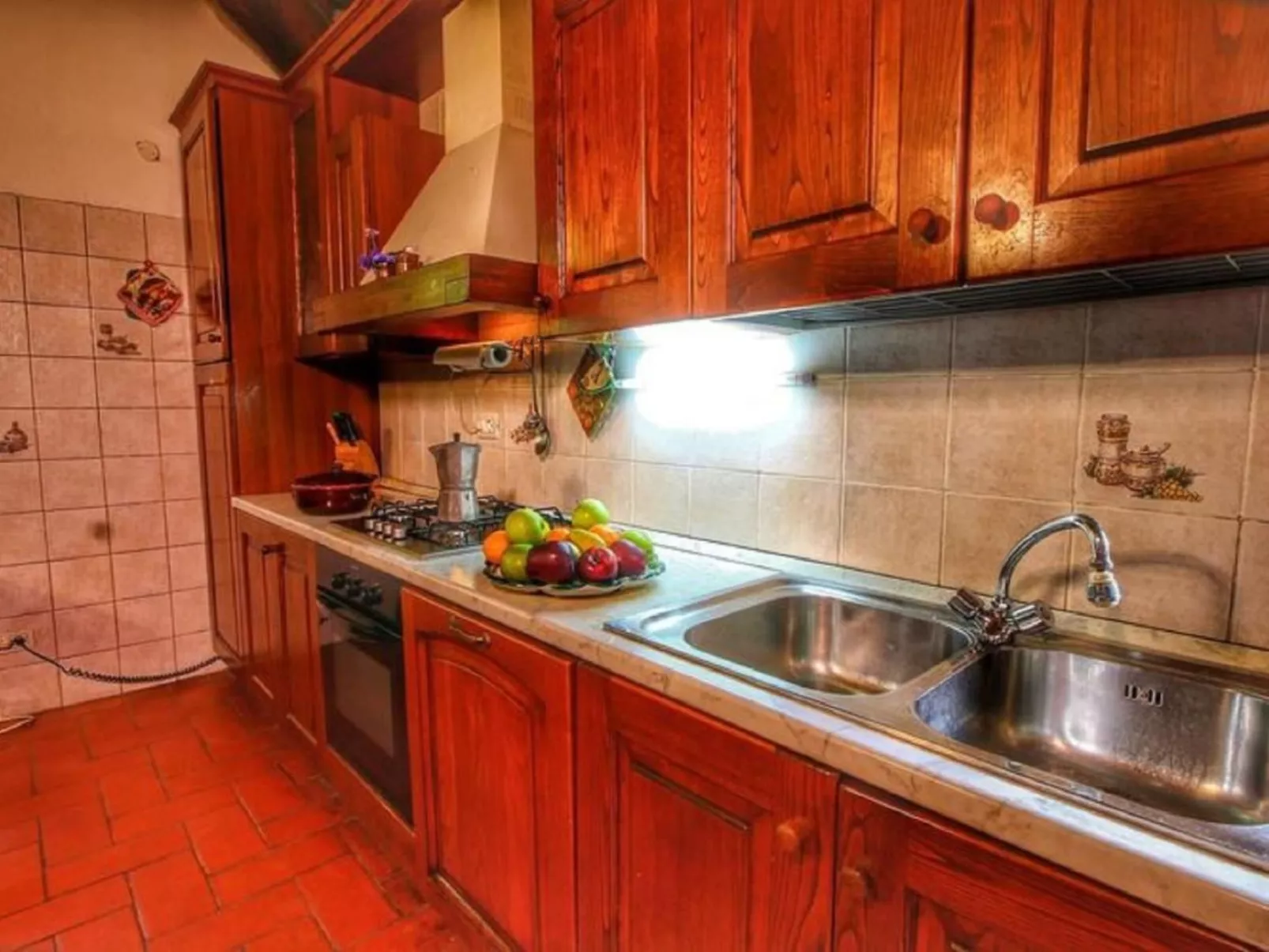 Le Corniole mit Pool, Jacuzzi und Grill - Image-tags.info