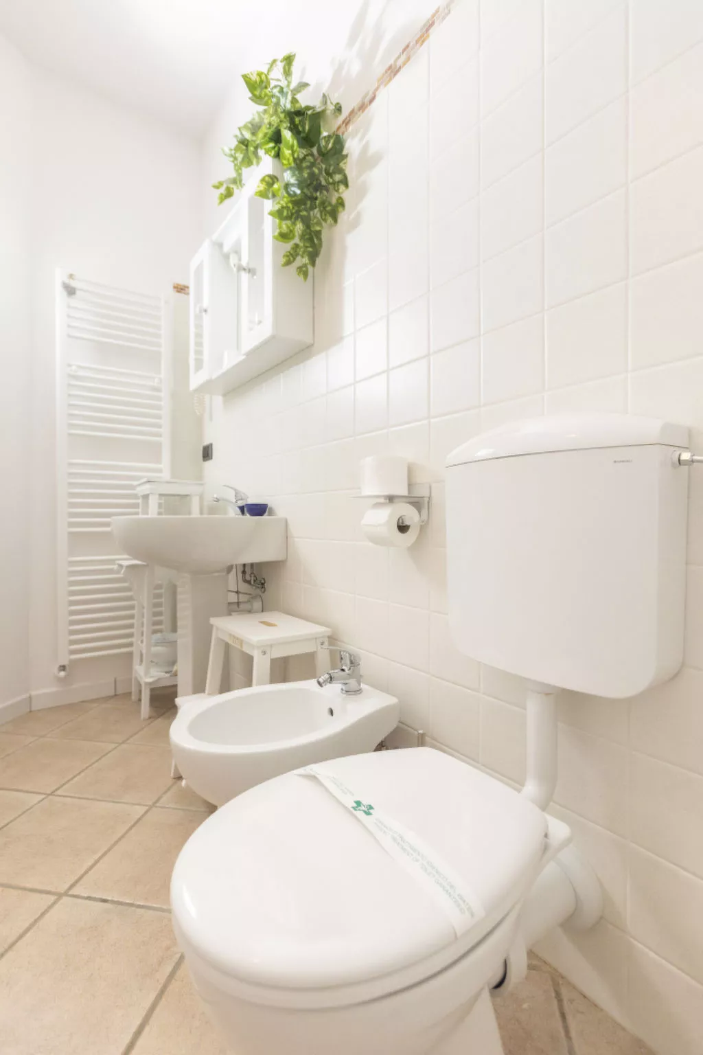 In Azzano D'asti mit Kleiner Terrasse - Image-tags.info