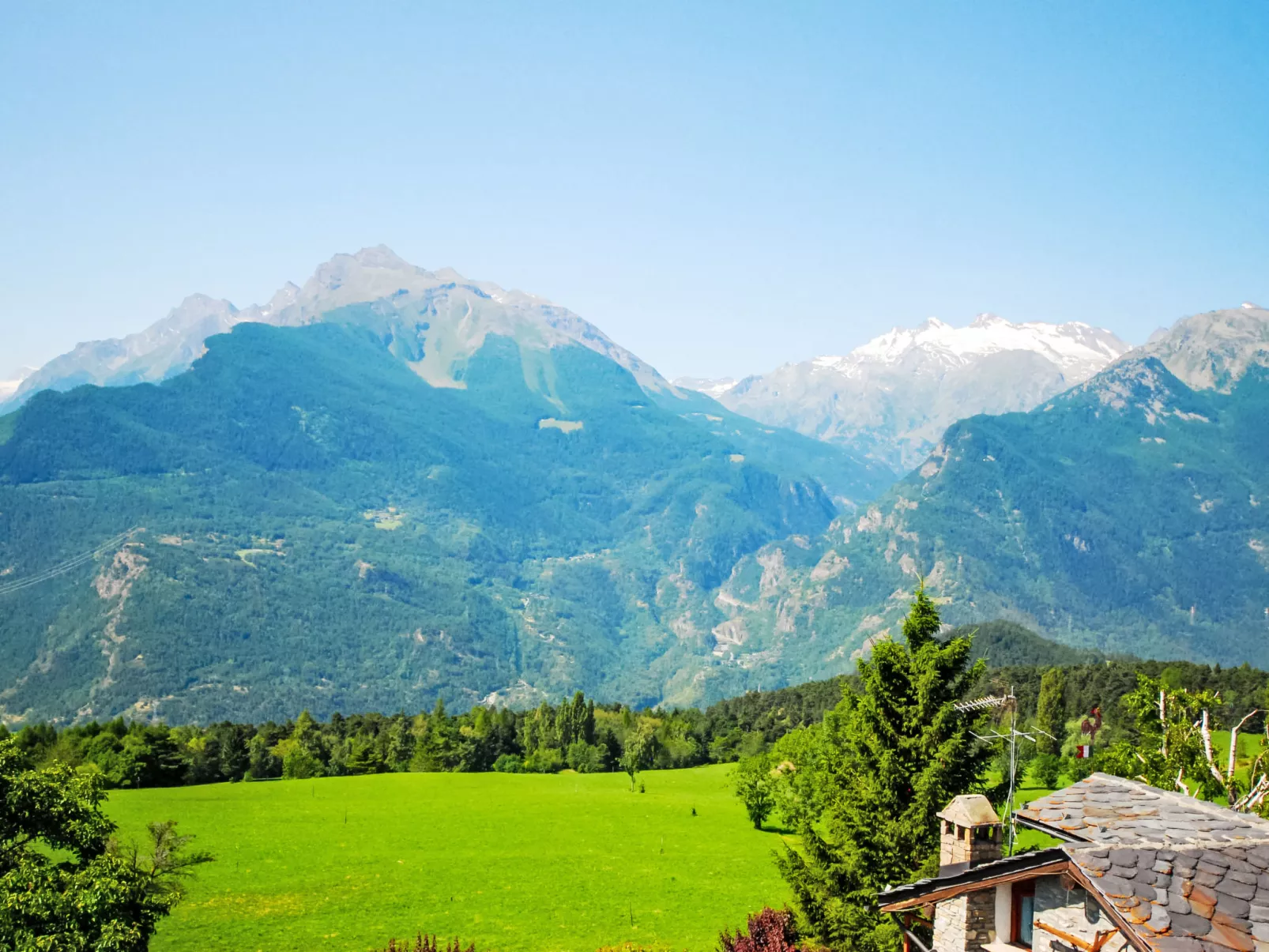 Grand Sarriod - Outside