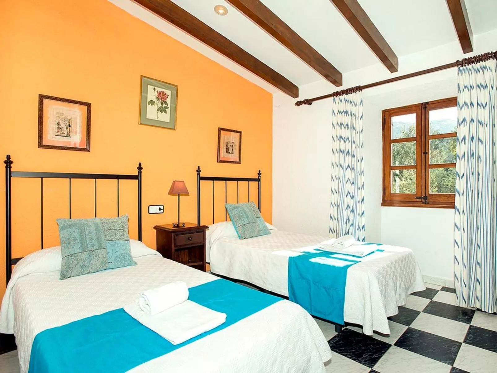 Impresionate Villa para 12 , Cala San Vicente - Dedans