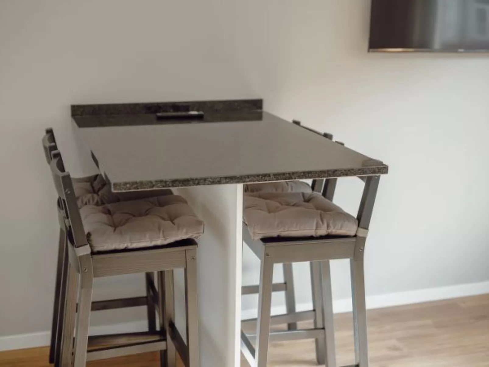 CRYSTAL PALACE GARDEN STYLISH APARTMENT - Inside