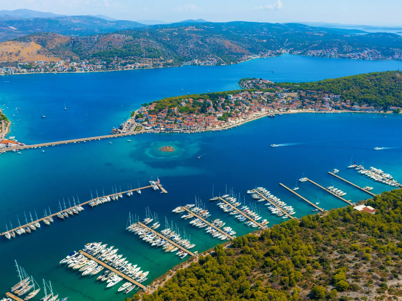 "Maya Z" mit Blick auf das Wasser - Environnement