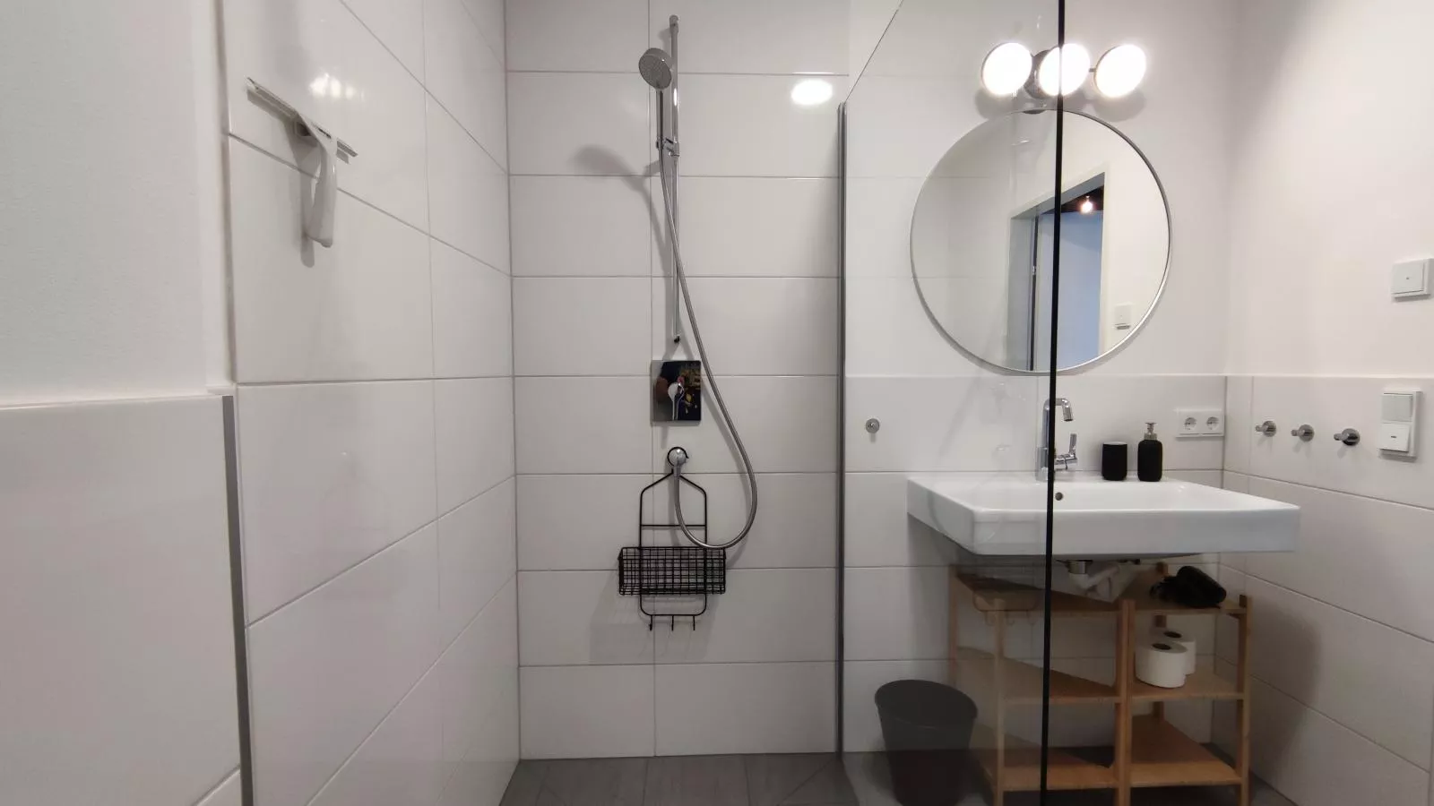 Tirola Platzl-Bathroom