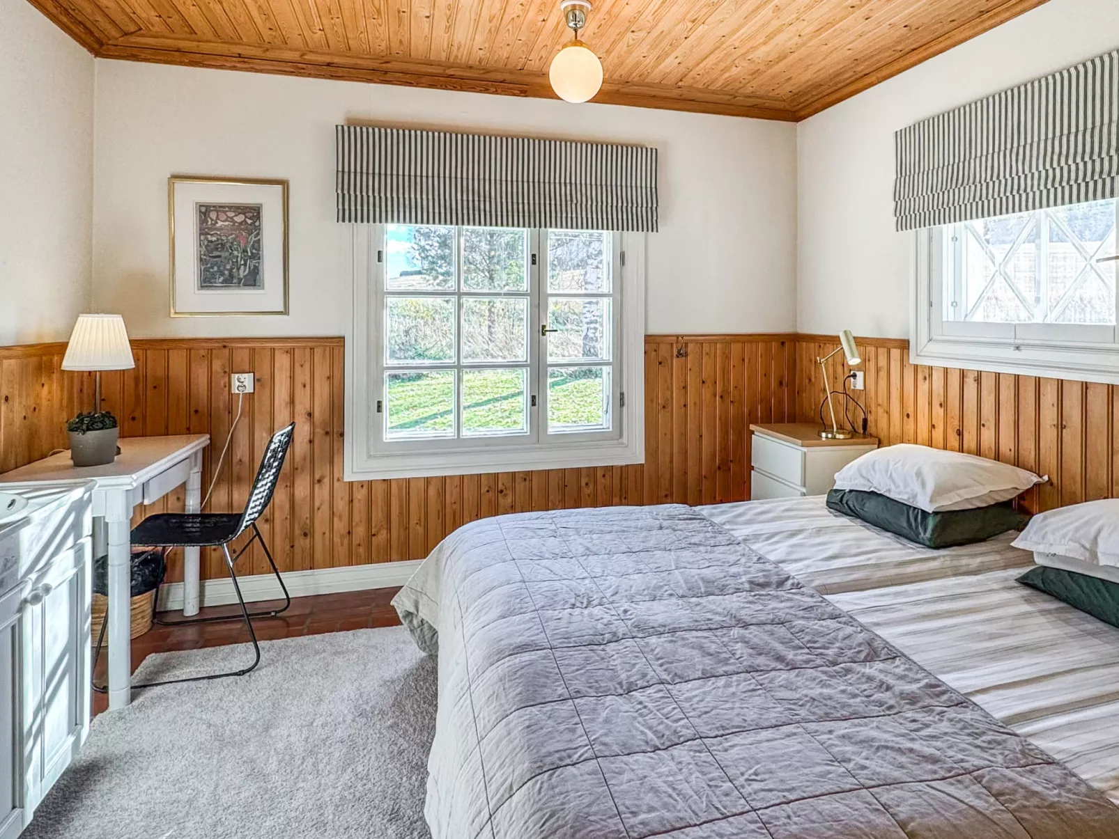 Peltosirkku - Inside