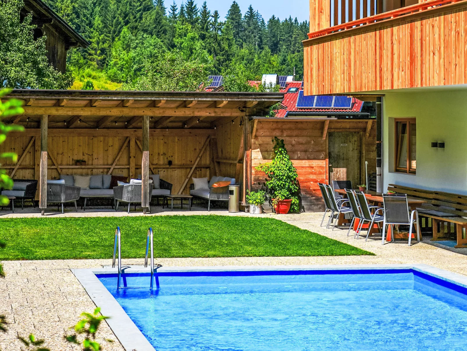 Aparthotel Iris - Draußen