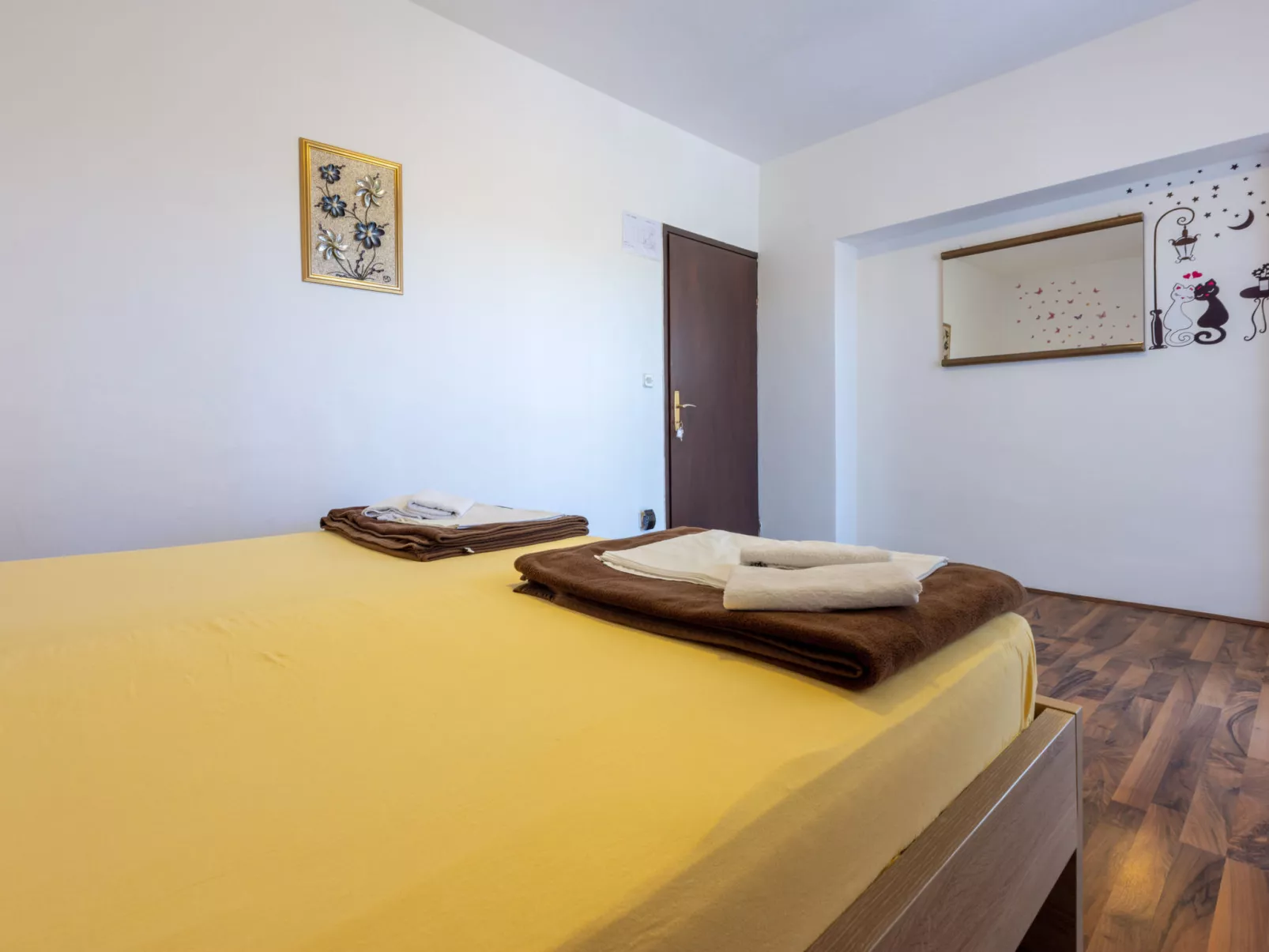 TUSTONJIC SOBA 2 / HR-10793-04 - Inside