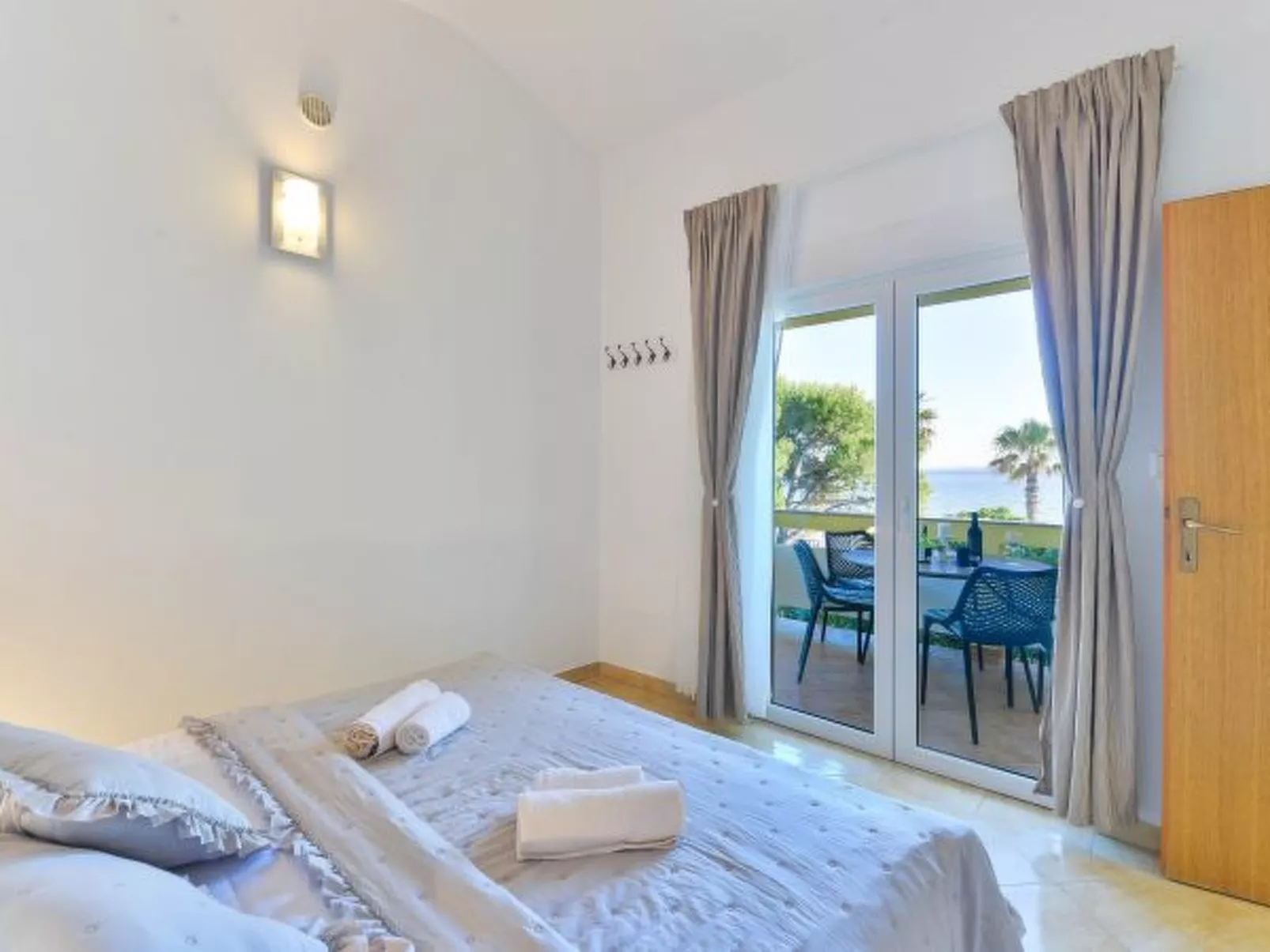 Holiday Apartment Inga Blue with exit to the beach - Image-tags.info