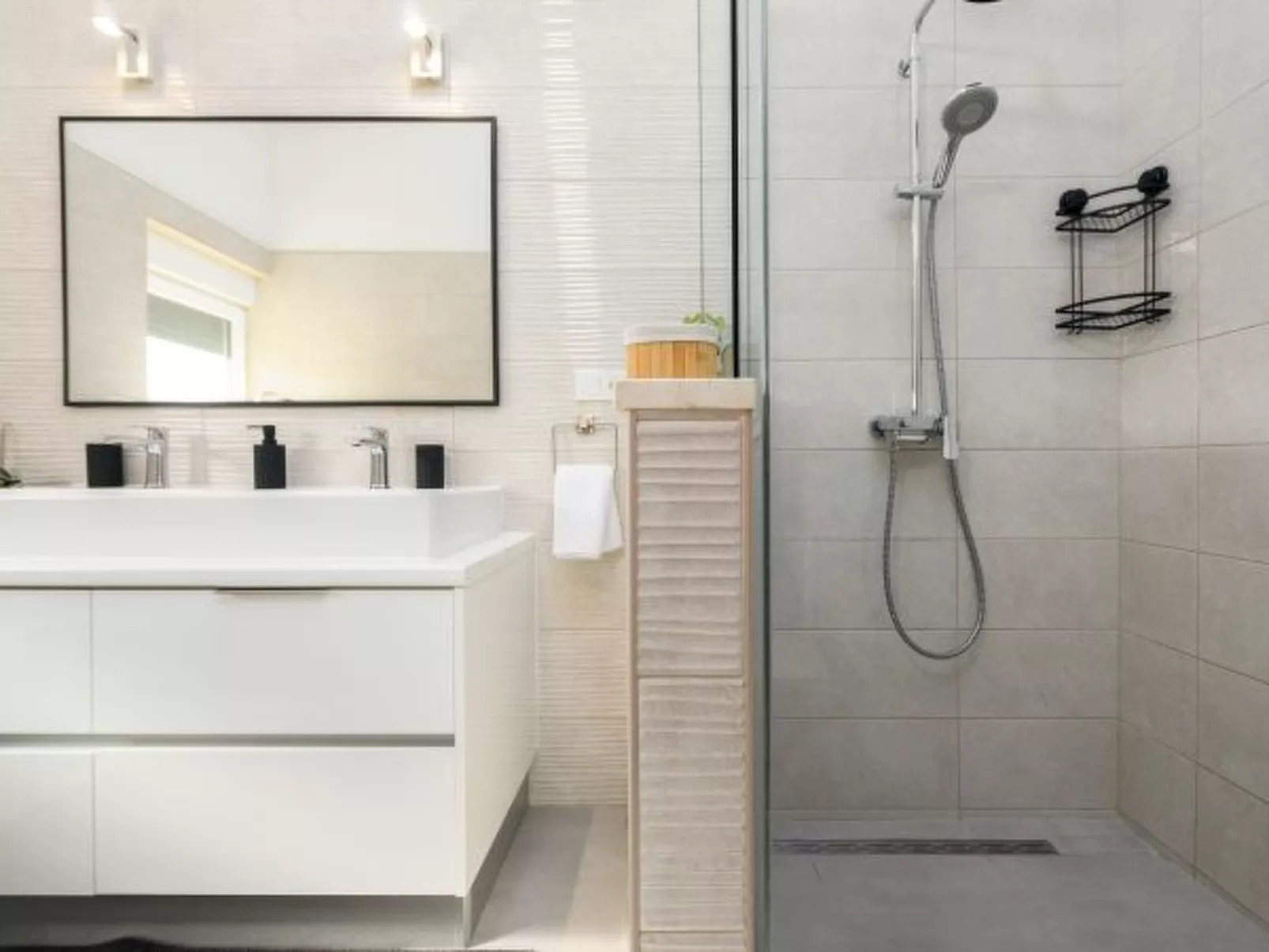 Villa Miranda with pool - Image-tags.info