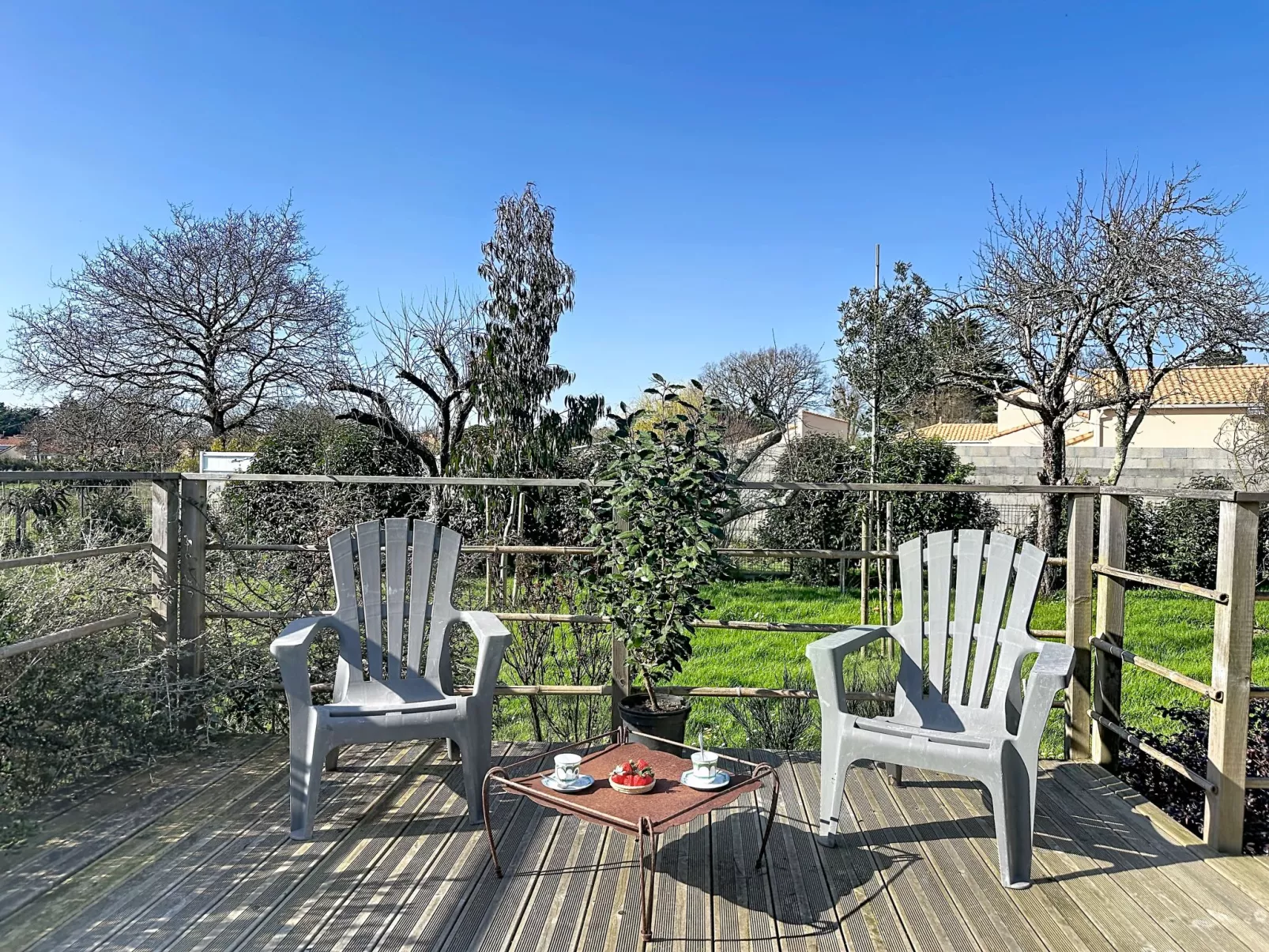 Les Rainettes - Draußen