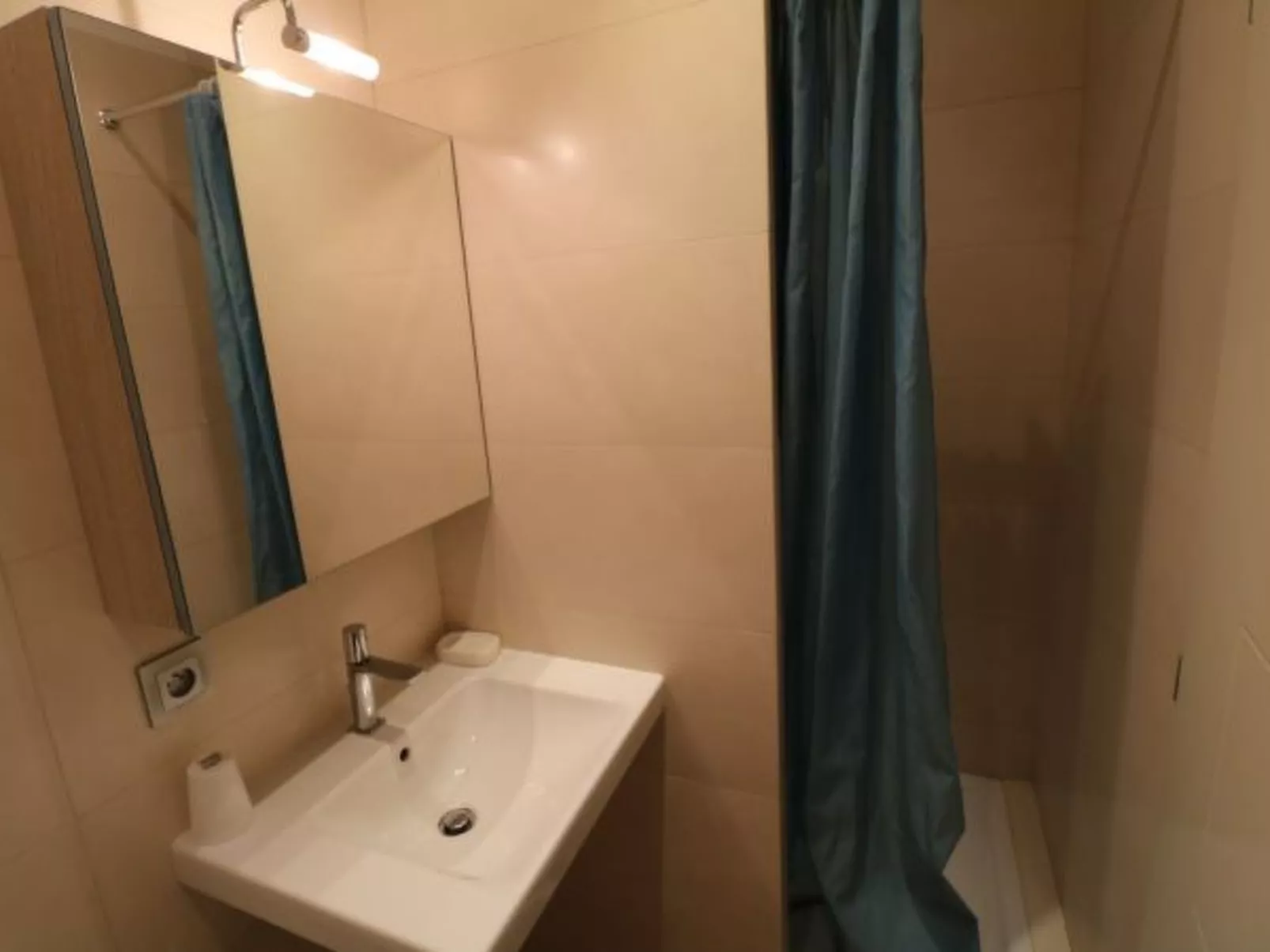 Luxury 3 bedroom Rue d'Antibes 410 - Image-tags.info