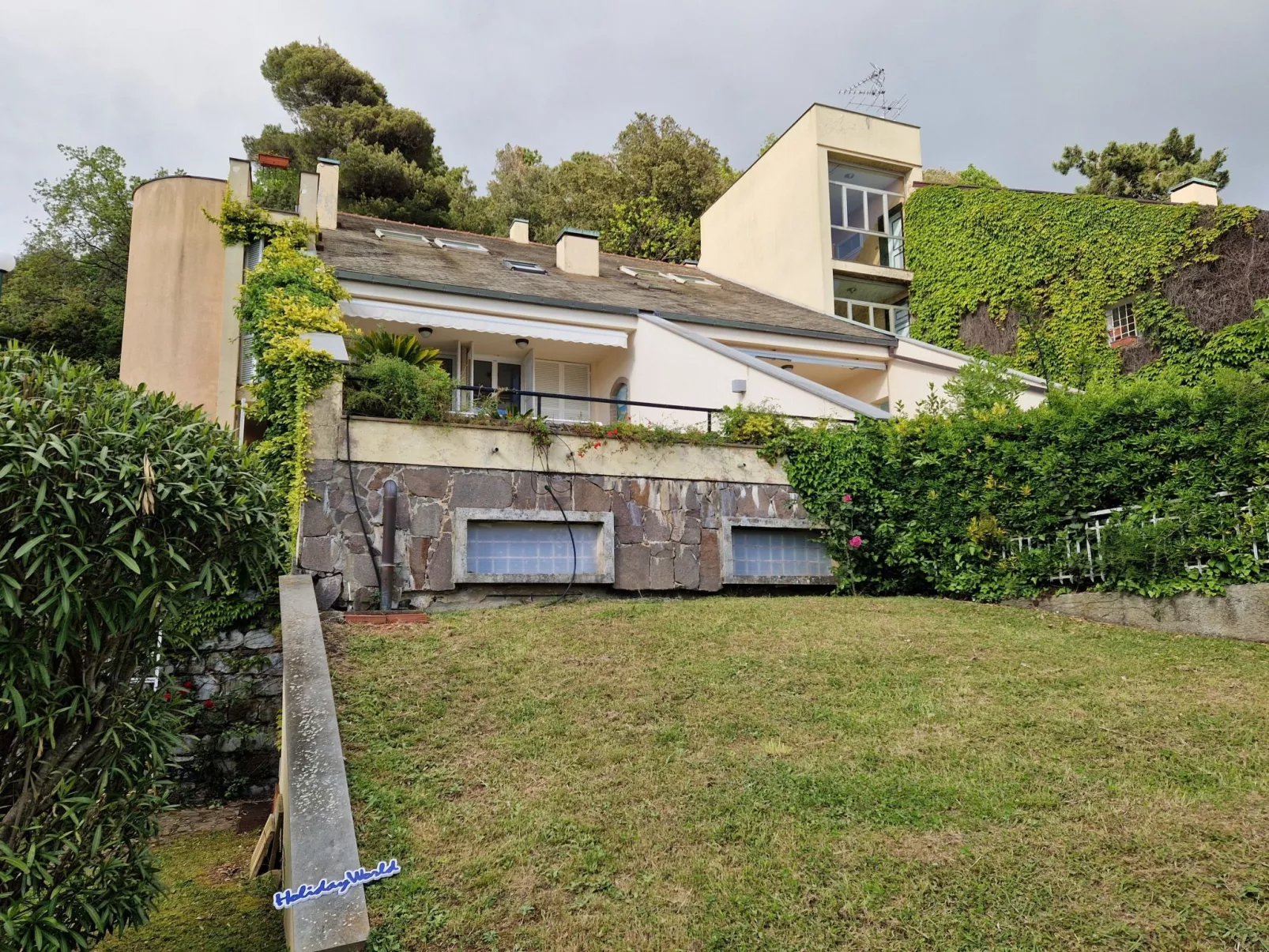 Total Relax Home by Holiday World - Outside