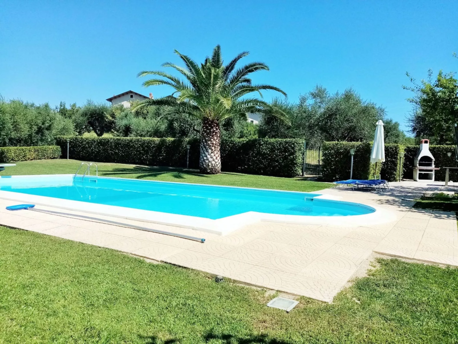 Code AL1 "Villino Colle Nasone" - Dehors