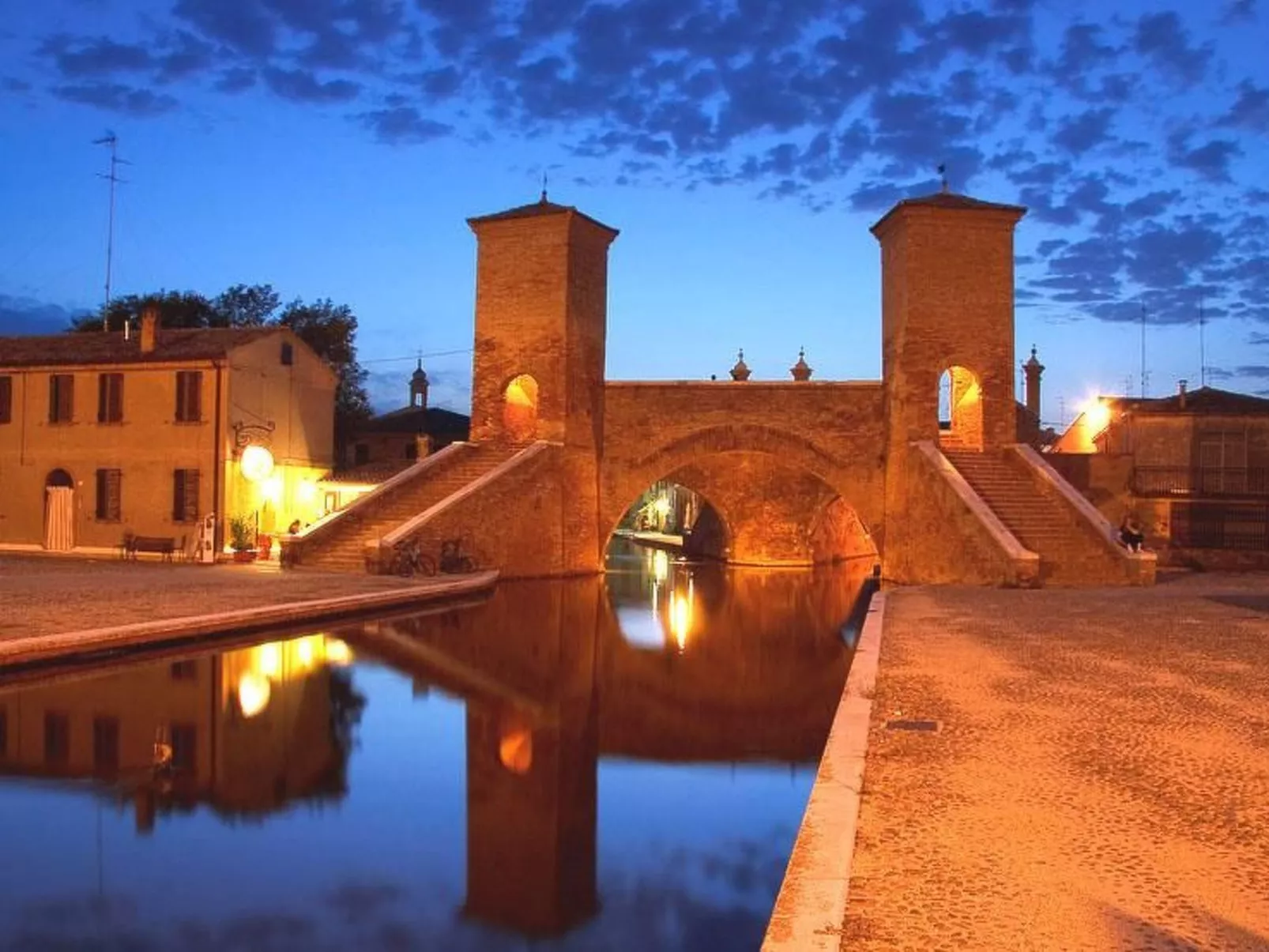 Für 4 Personen ca. 26 m&sup2; in Lido delle Nazioni, Emilia-Romagna (Provinz Fe - Outside