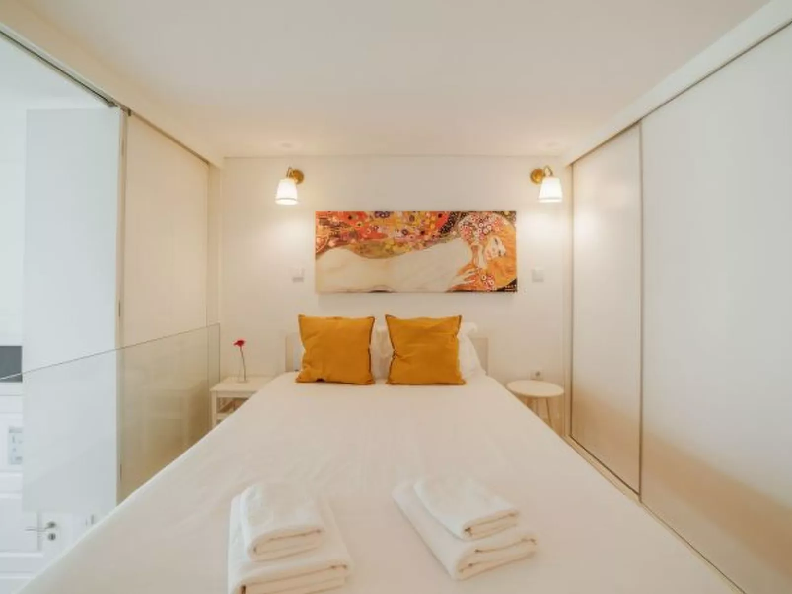 HISTORIC & BRIGHT BOLHAO MEZZANINE by VACATIONY - Dedans