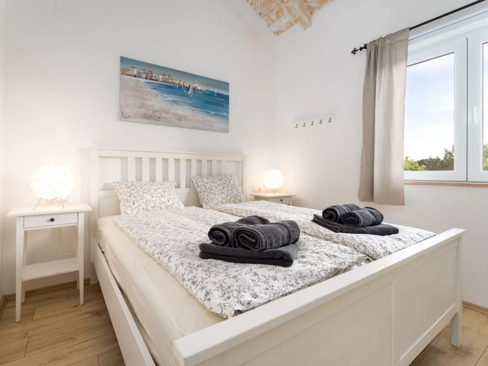 Eine luxuriöse Villa "Maslina" mit Pool und Grill - Dedans