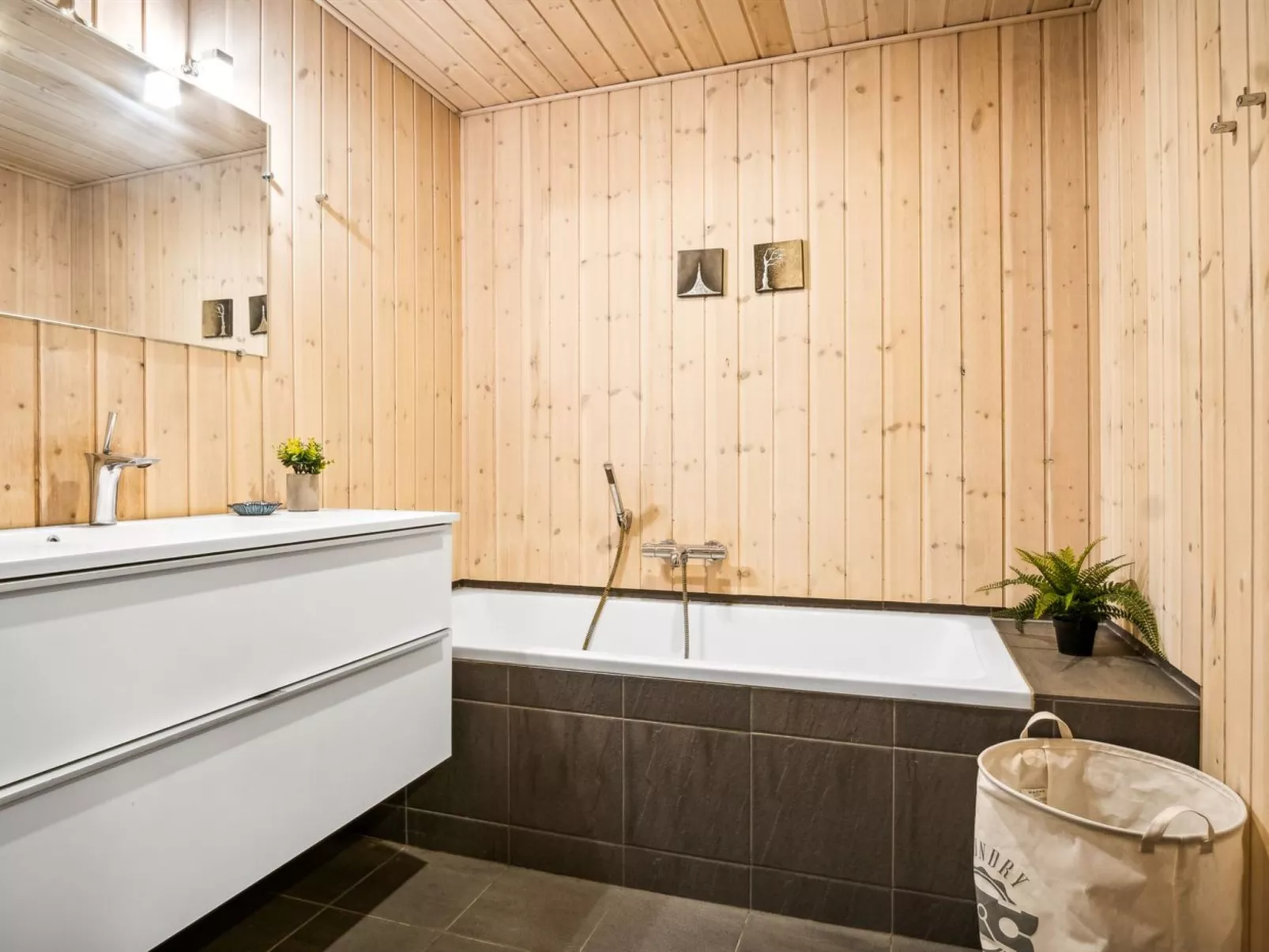 "Reinhard" - 50m from the sea - Drinnen