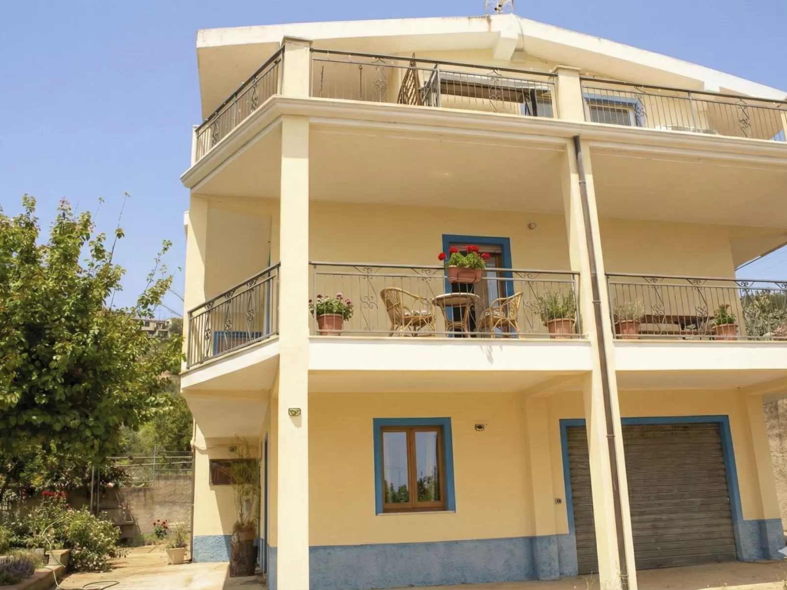 La Meravigliosa Sardegna - Outside