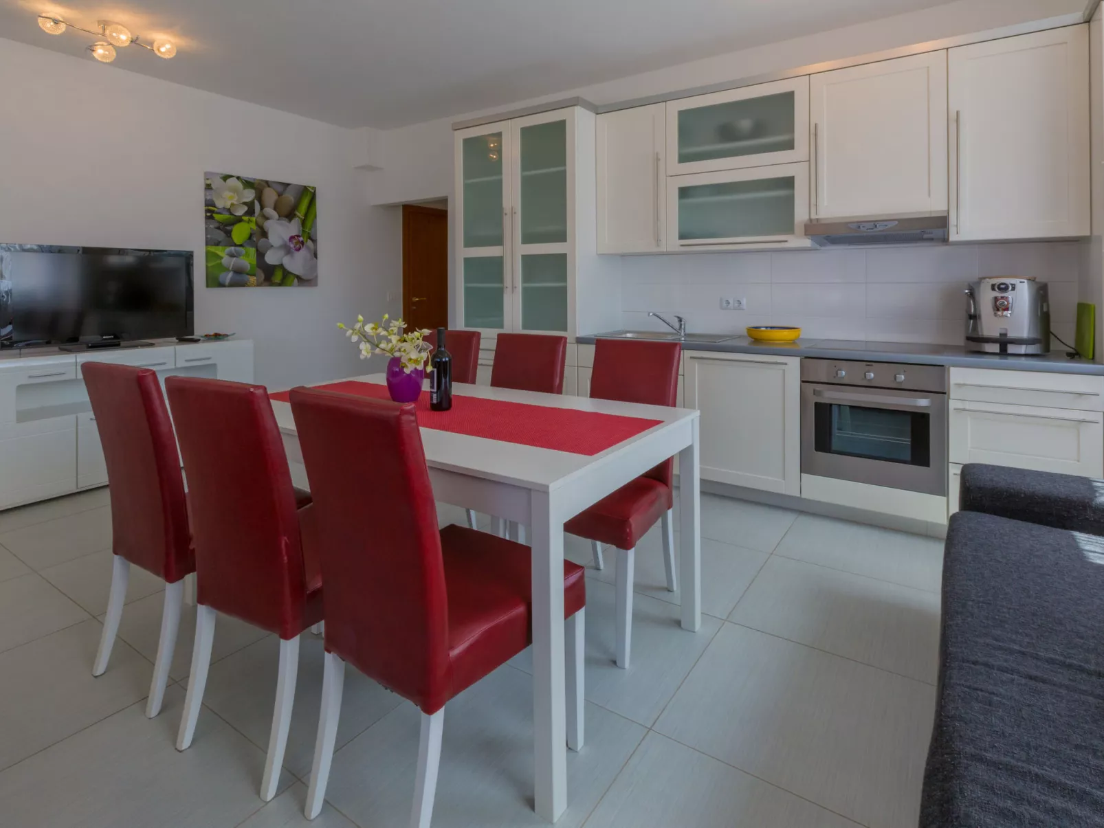 IVA-BONO 1 / HR-09873-01 - Drinnen