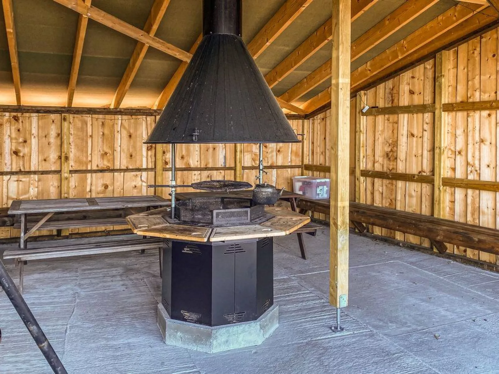 Tingvoll Blockhaus - Draußen