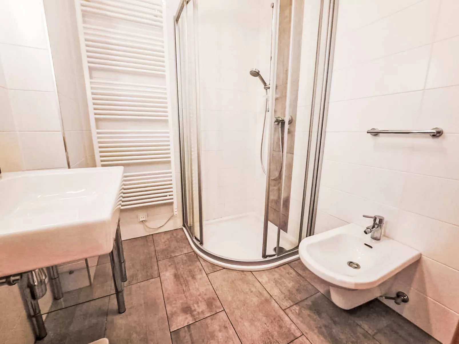 Dr. Adler Top 2 - Dedans