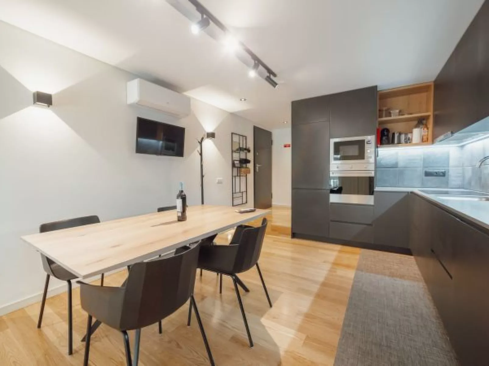 24 AGOSTO AMAZING TRIPLEX by VACATIONY - Inside