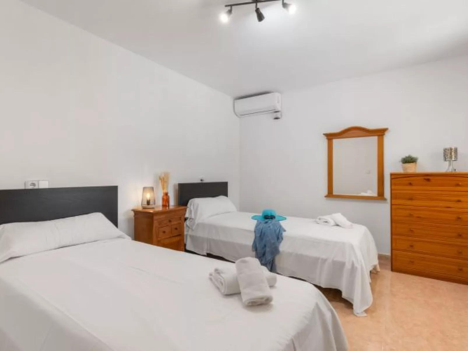 Villa Comodo - PlusHolidays - Image-tags.info