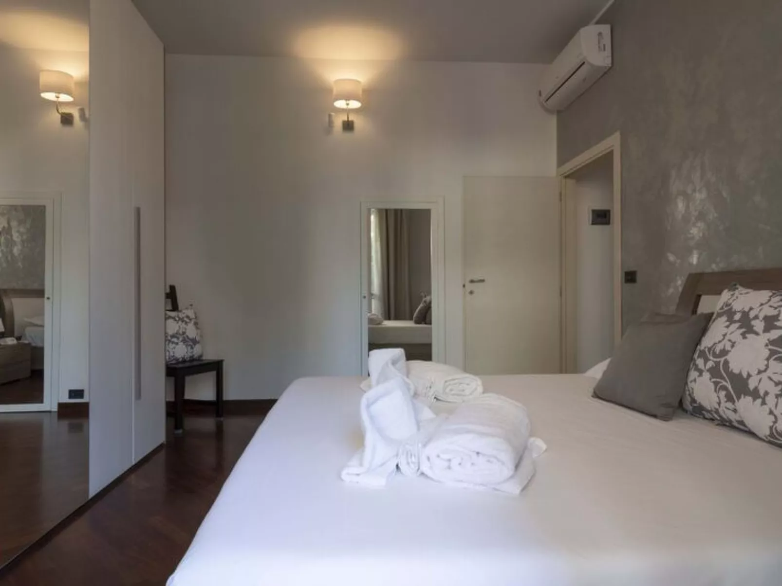 Novoli Suite Apartment - Dedans