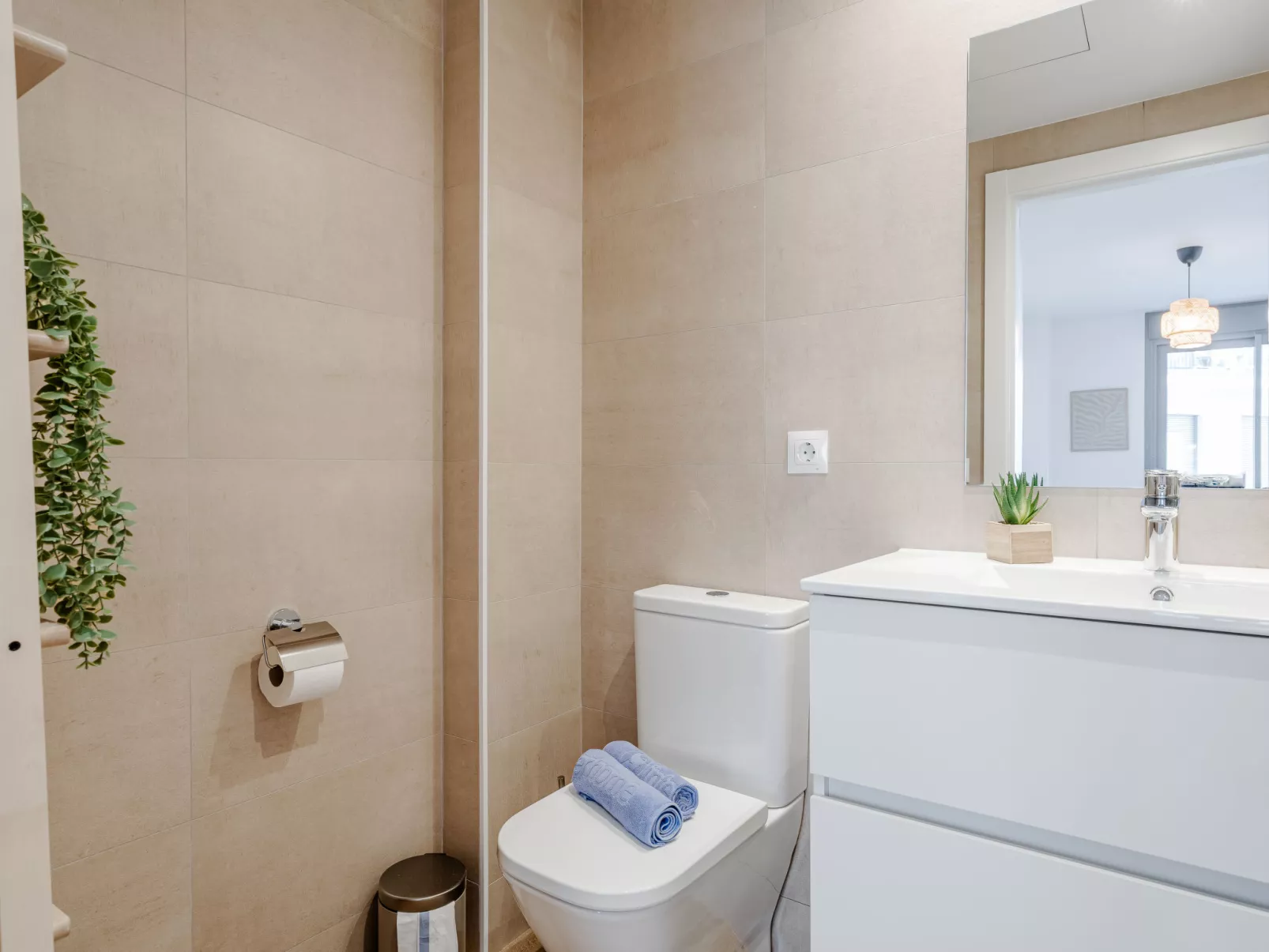 Marina Real III - Inside