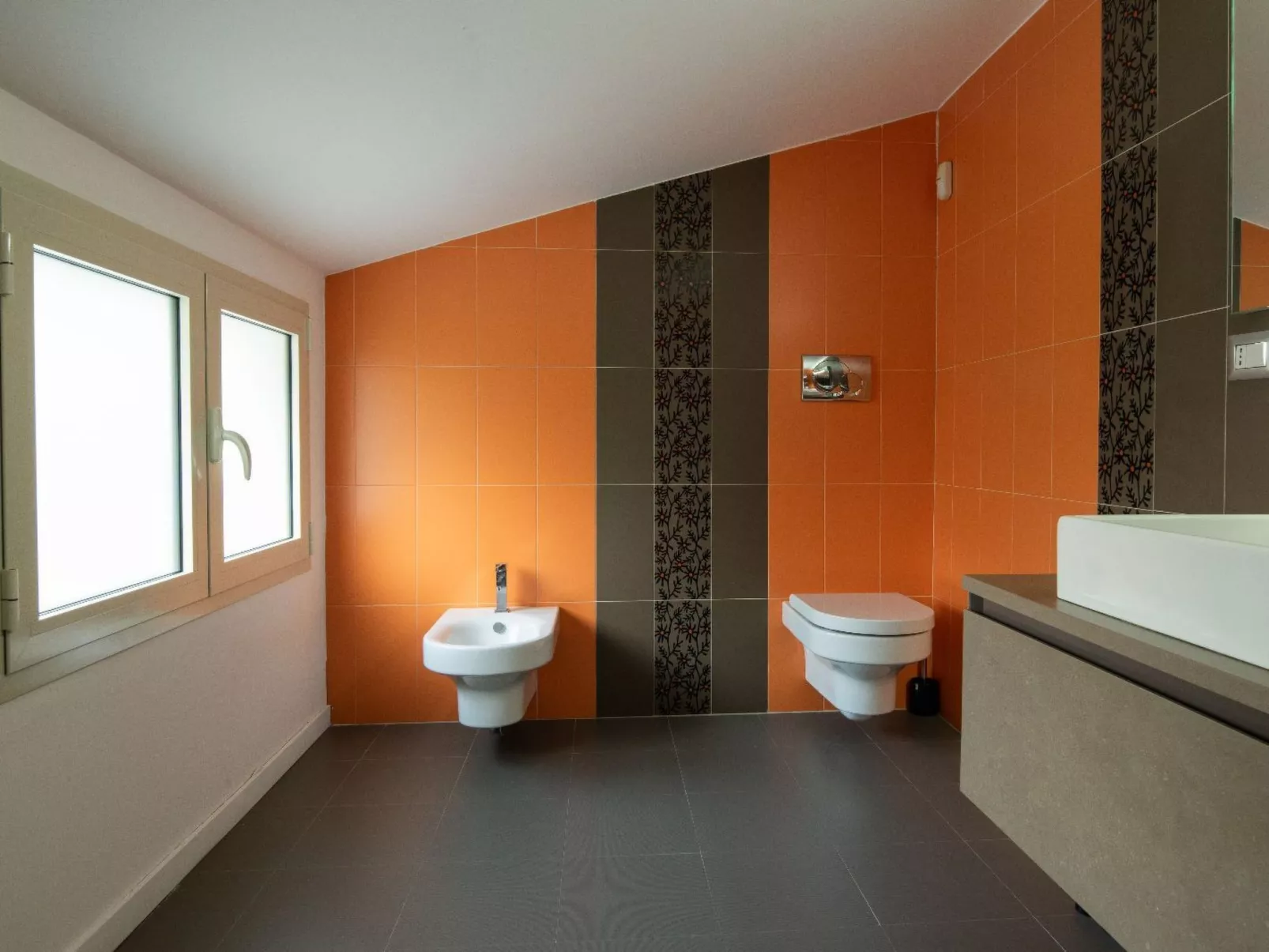 Villa Carlino White - Inside