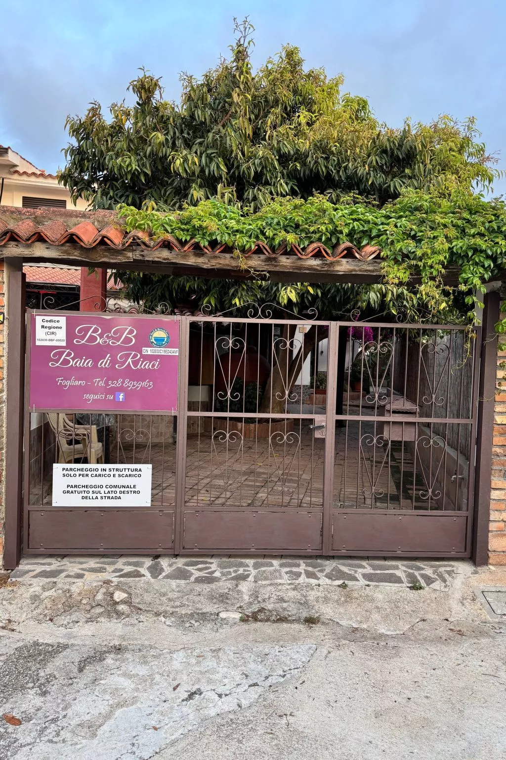 Gästezimmer 'Room' mit Grill - Outside