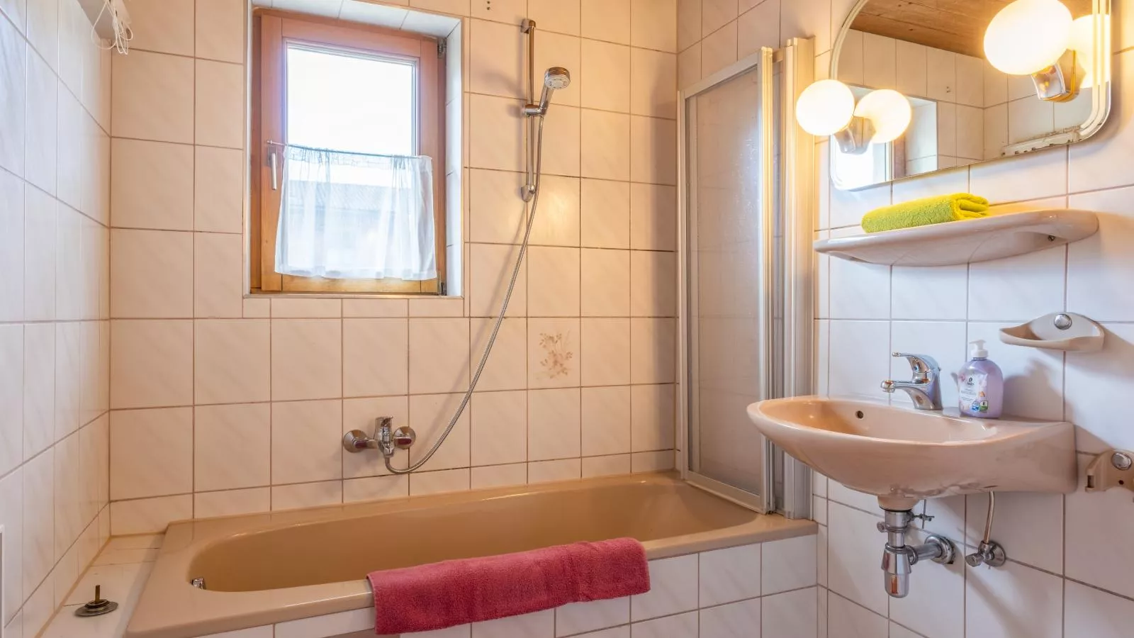 Appartementkombination Brixnerwirt I und II-Bathroom