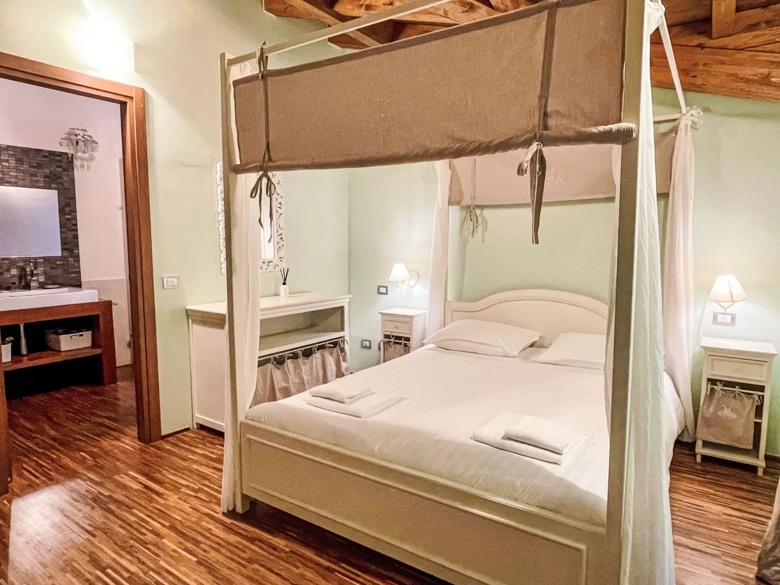 Lake View Penthouse - Dedans