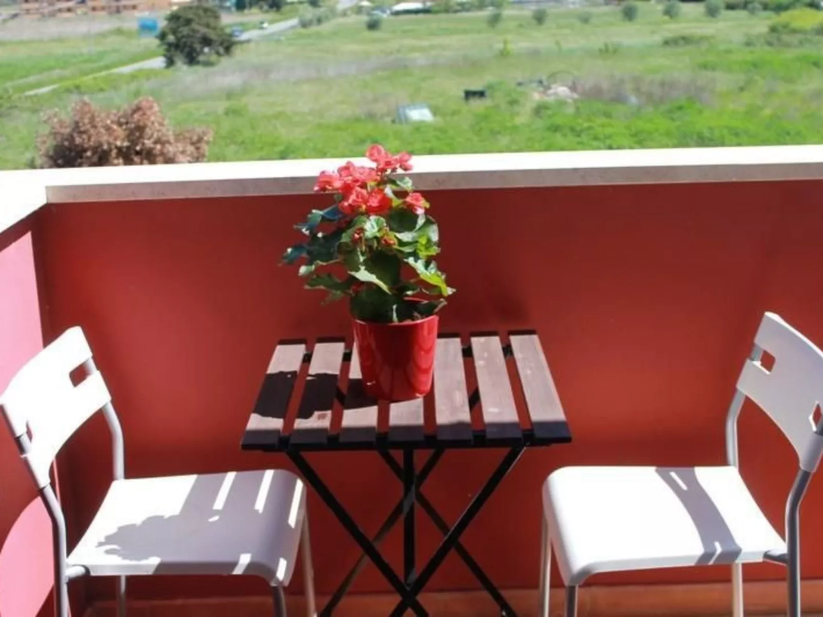 Unterkunft mit privater Terrasse, Gemeinschaftspool - Outside