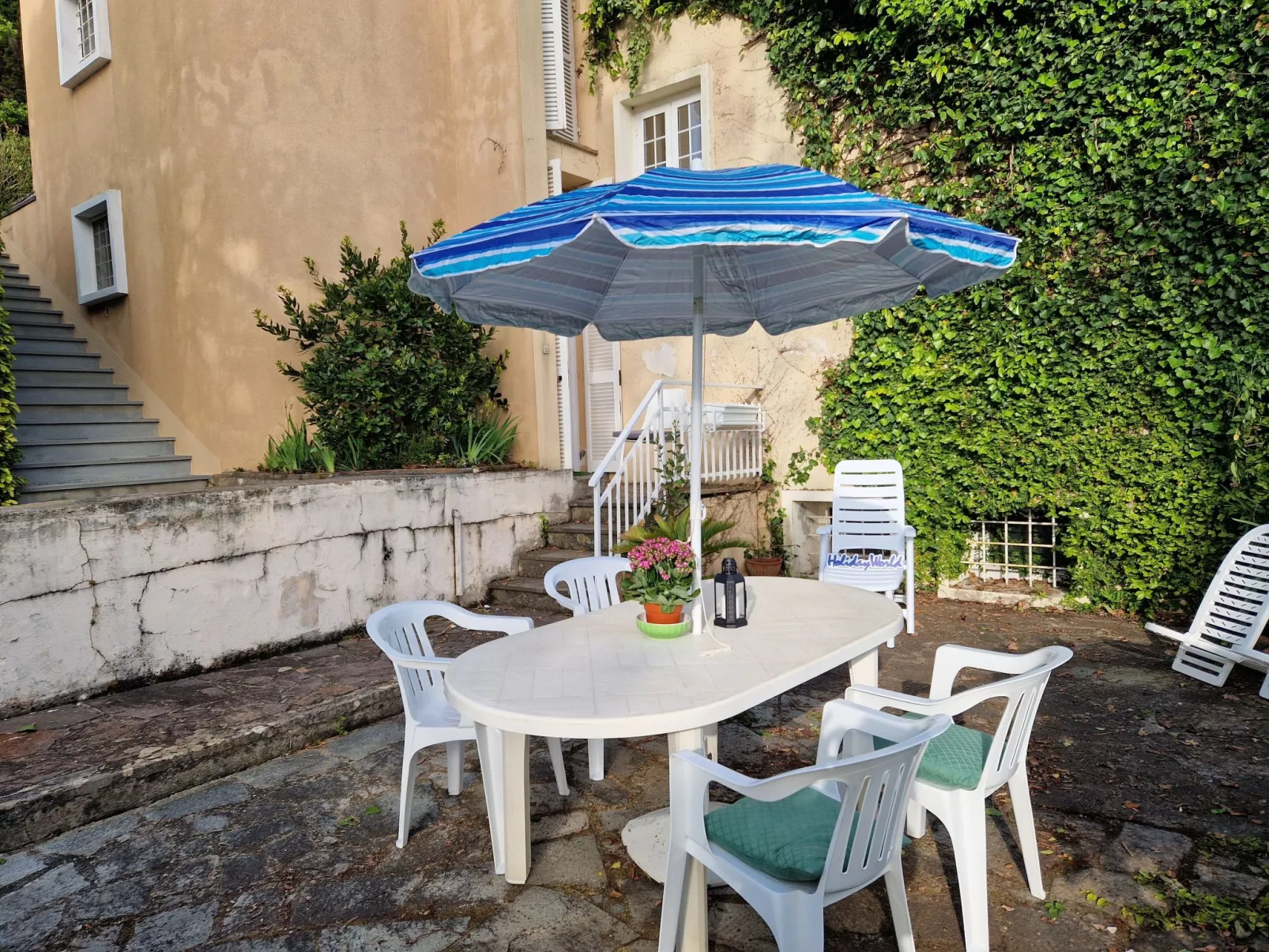 Total Relax Home by Holiday World - Outside