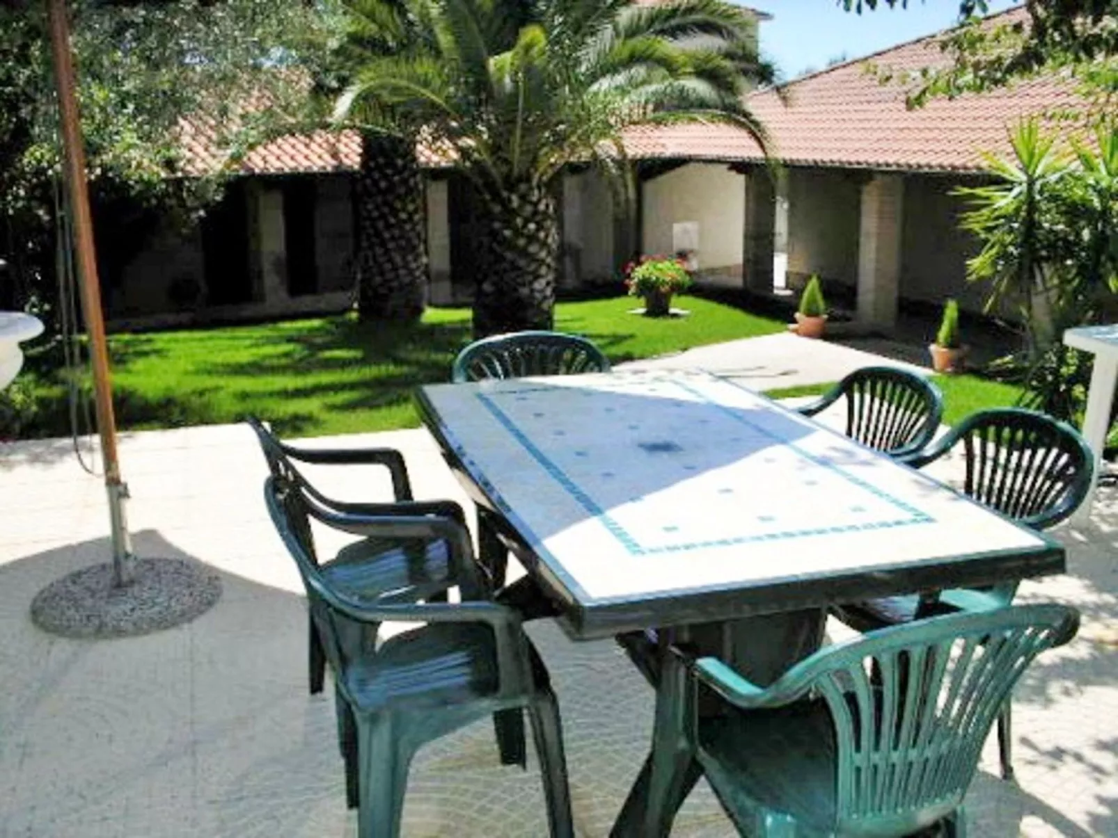 Code AL1 "Villino Colle Nasone" - Dehors