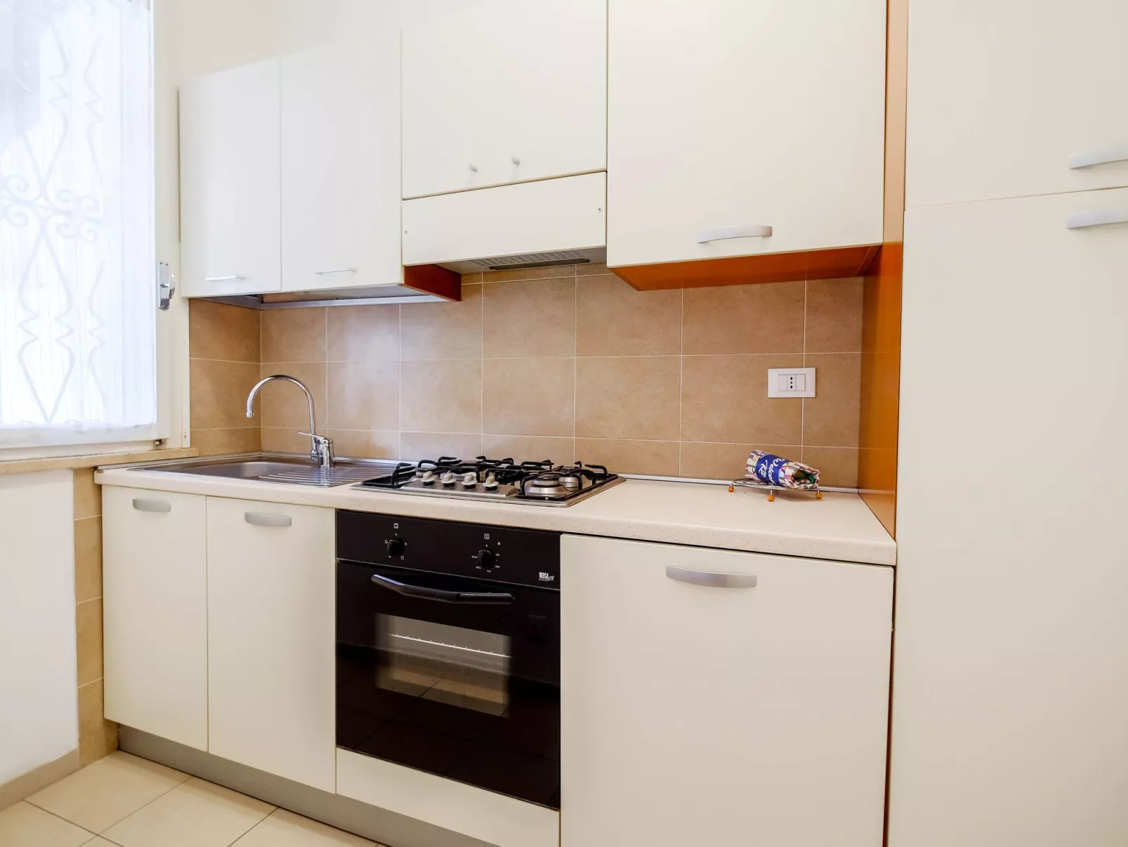 Cottage mit großem Garten, Klima, 6 Gäste - Dedans