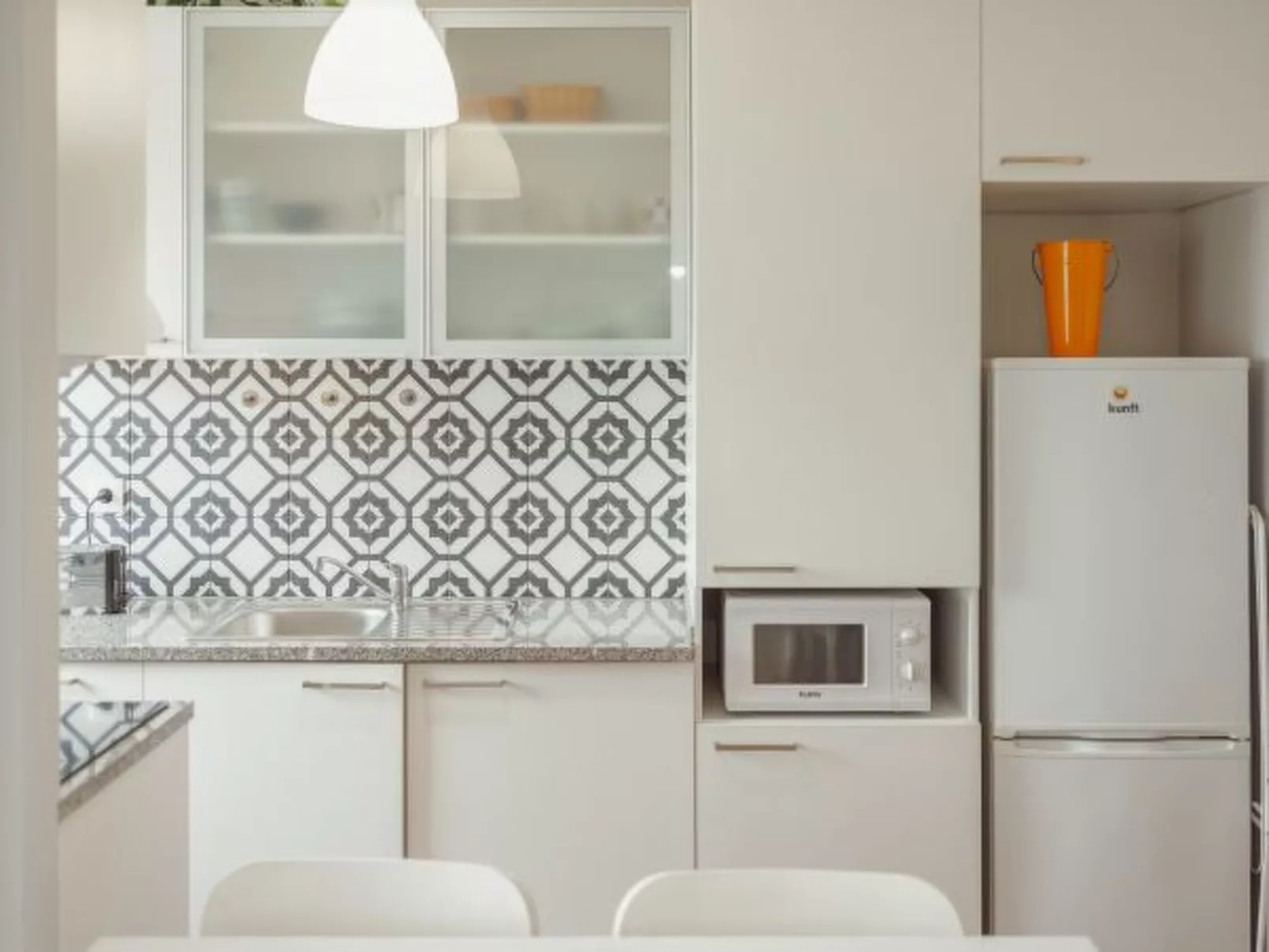 ESPINHO SEAWALK AND SEAVIEW by VACATIONY - Inside