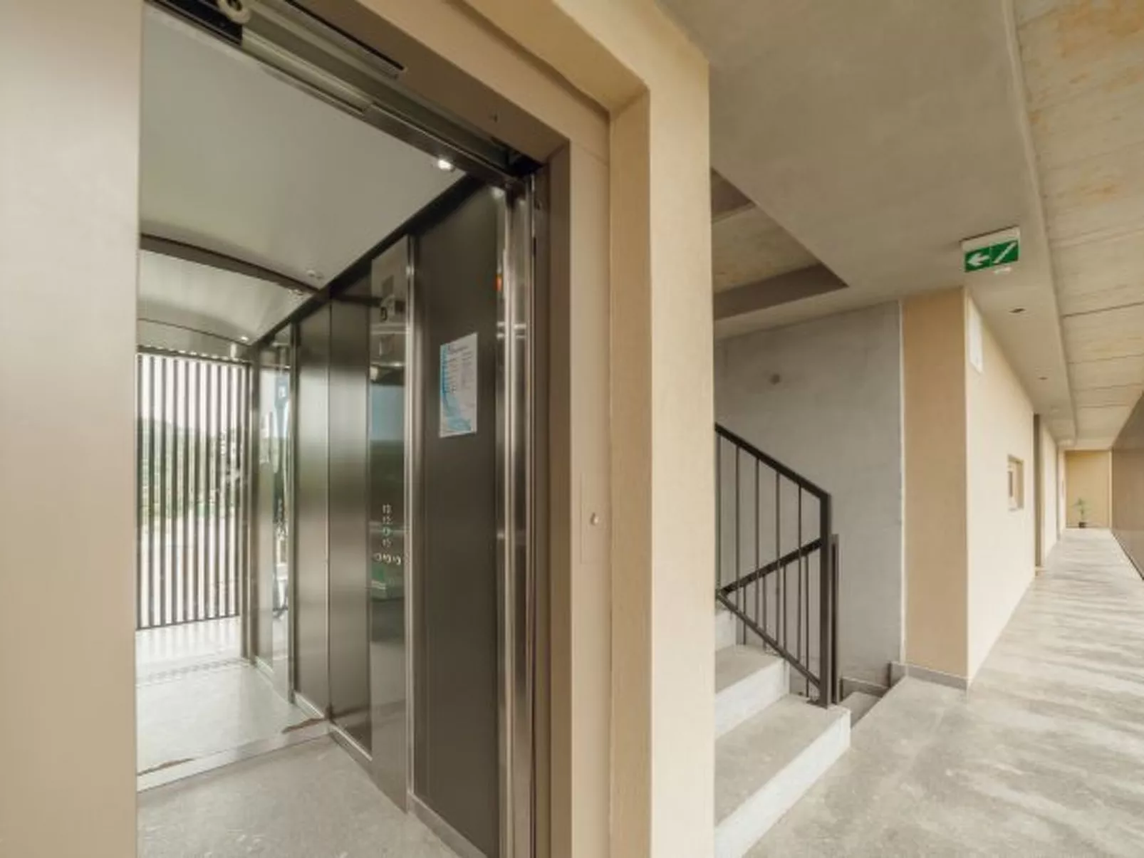 BEACH & SUN APARTMENT by VACATIONY - Inside