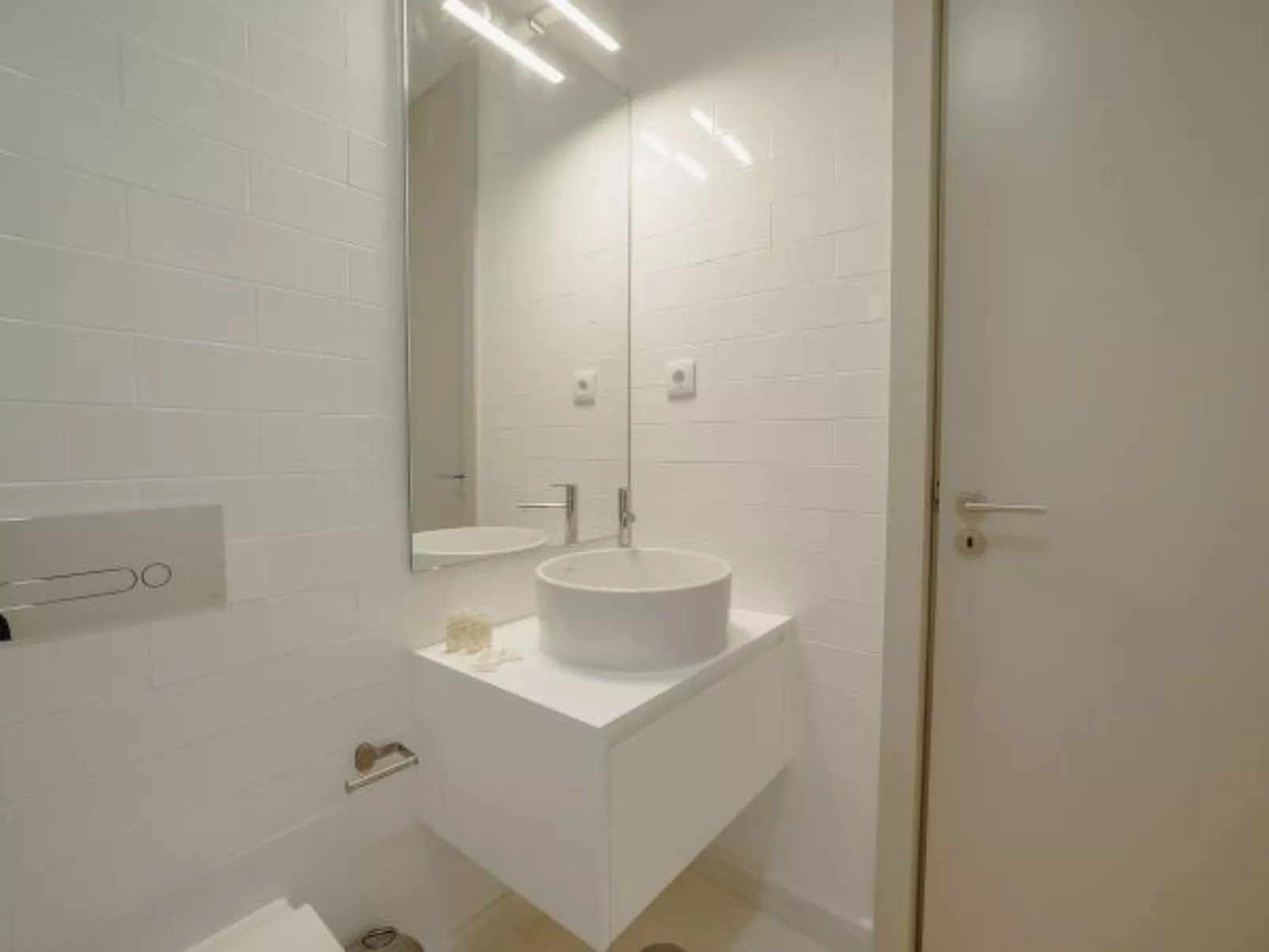 LEGACY OPORTO DESIGN APARTMENT D by VACATIONY - Inside