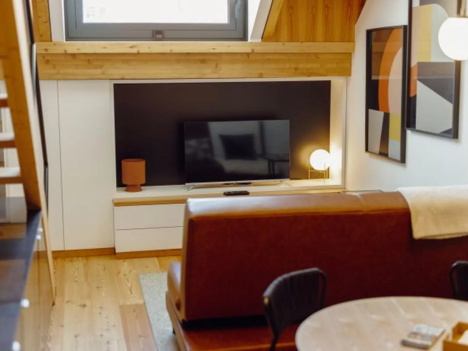 ELEGANT DOWNTOWN APARTMENT by VACATIONY - Dedans