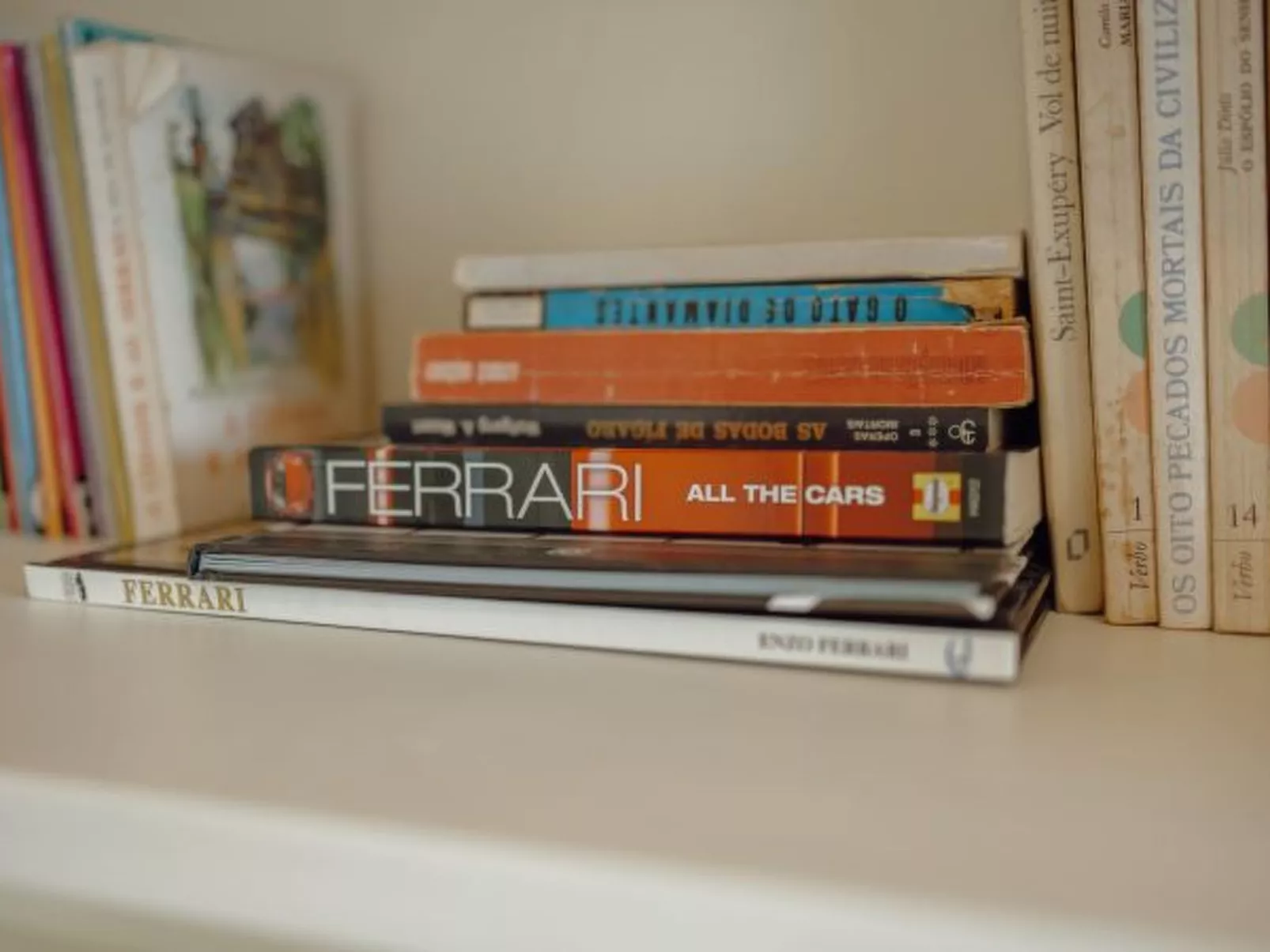 GRAND BOTANIC GARDEN APARTMENT by VACATIONY - Inside