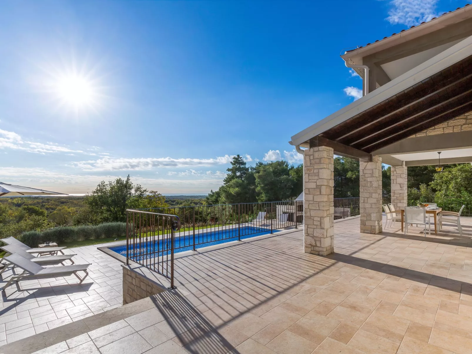 Romantische Villa mit Meerblick, Pool und Jacuzz - Image-tags.info