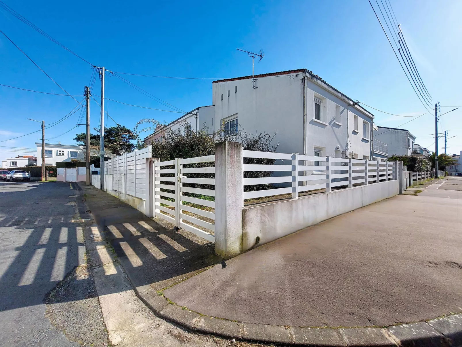 Les Sables - Draußen