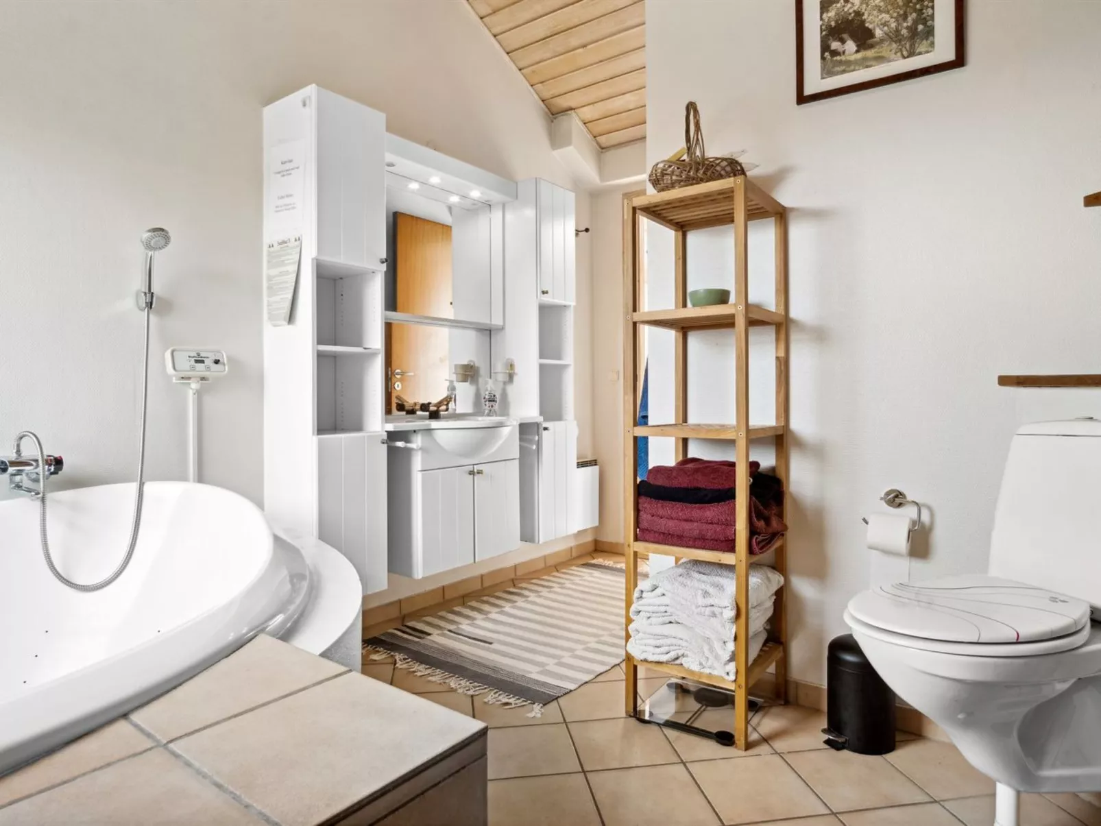 "Iivari" - 70m from the sea - Inside