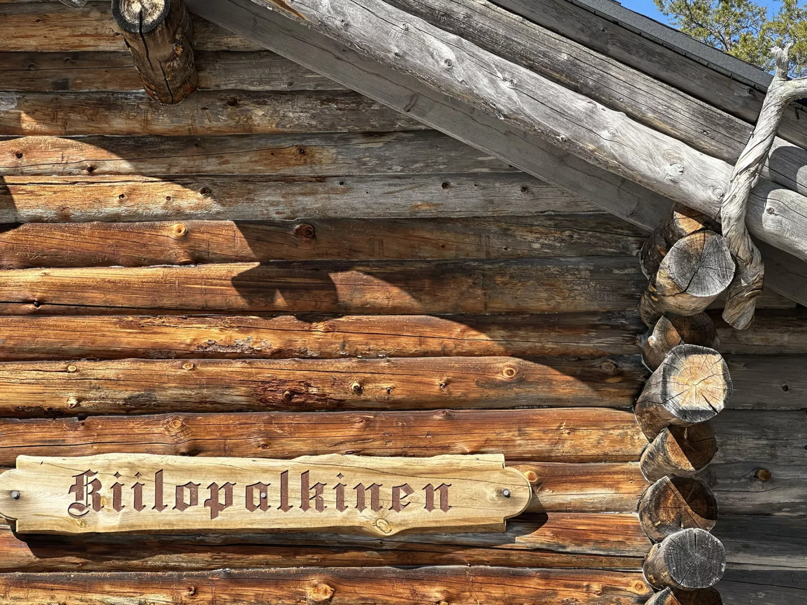 Kiilopalkinen - Drinnen