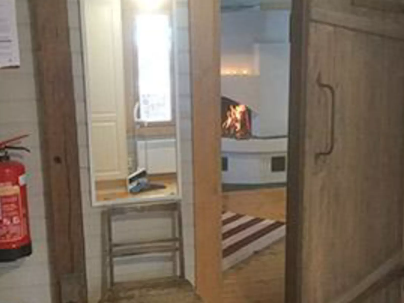 Virtaan väentupa - Inside