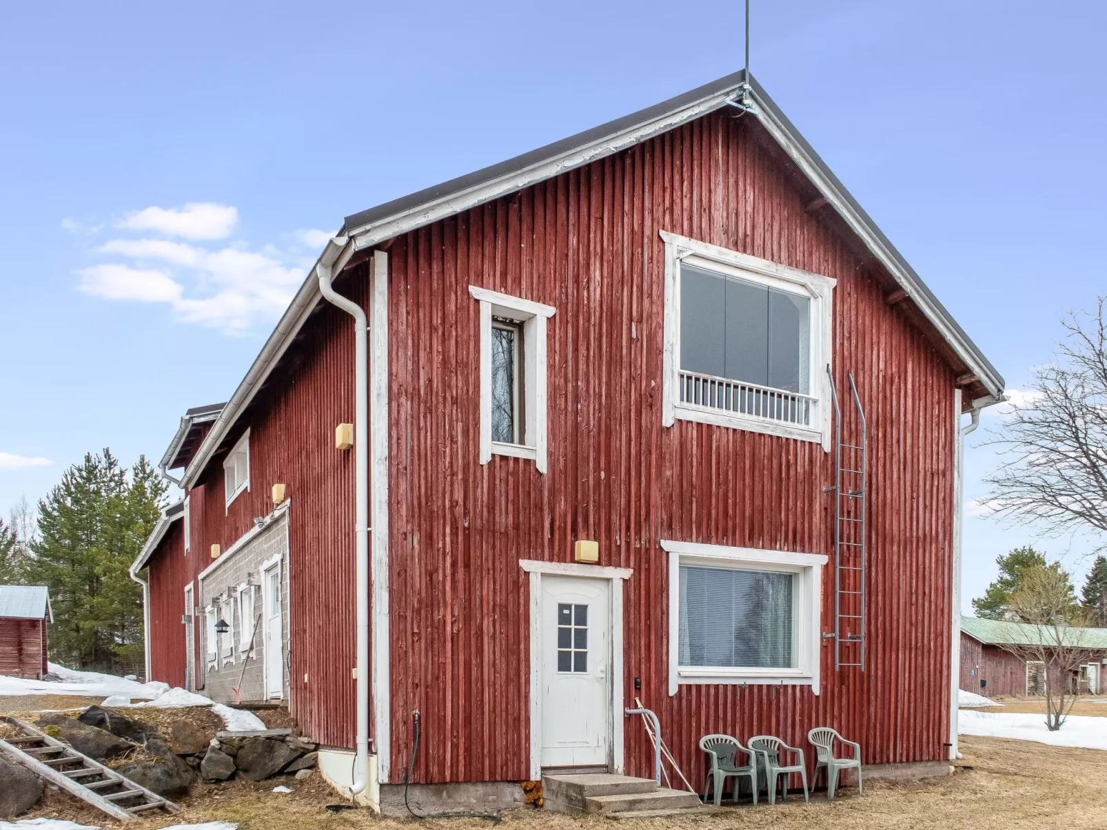 Jokiniitty 2 - Dedans