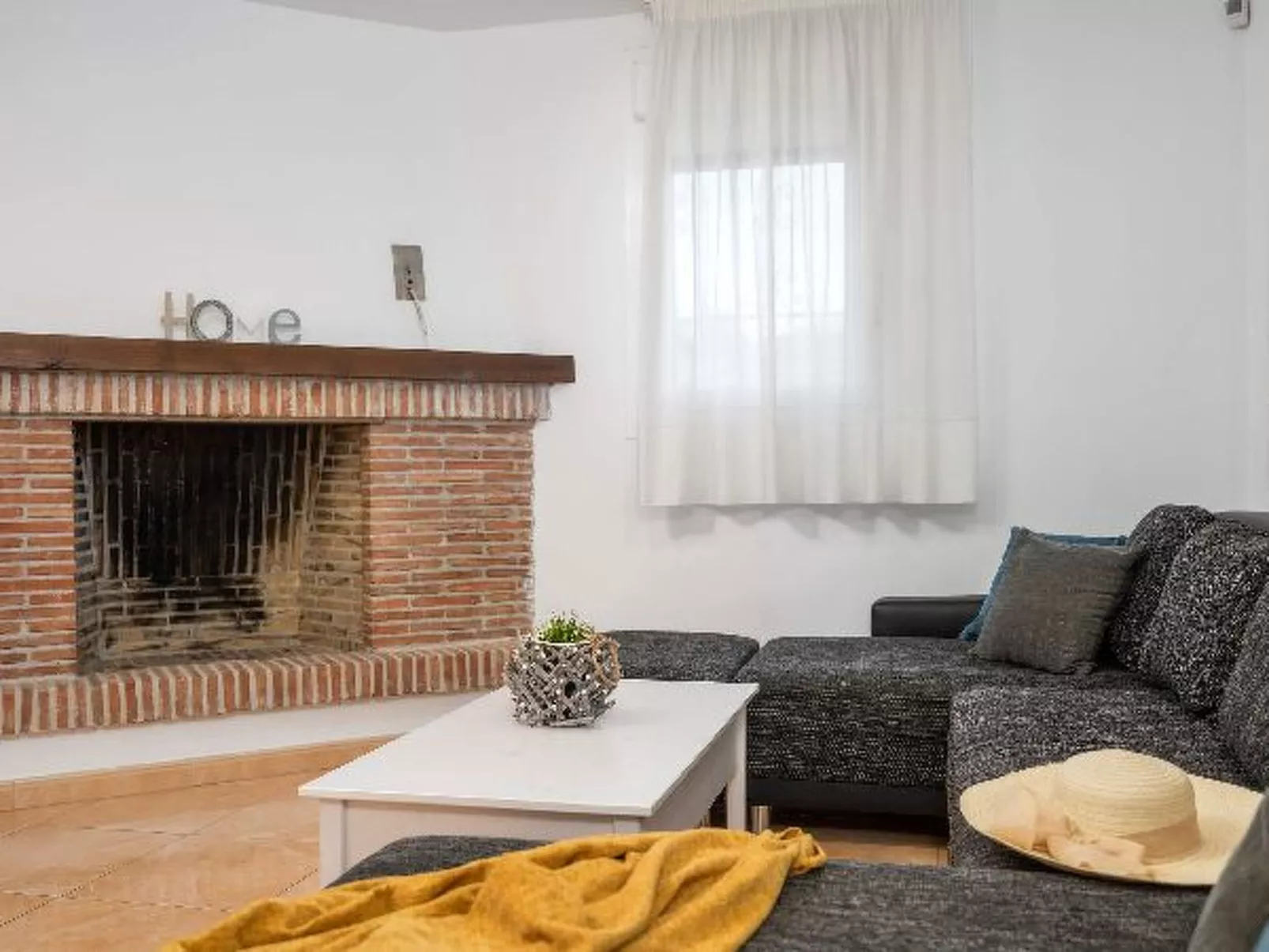 Villa Caleta - PlusHolidays - Image-tags.info