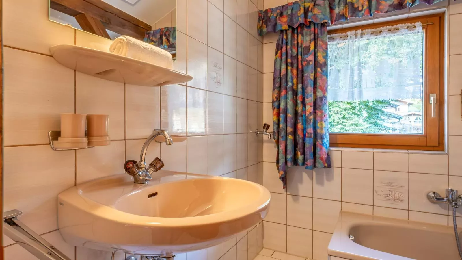 Appartement Brixnerwirt III-Bathroom