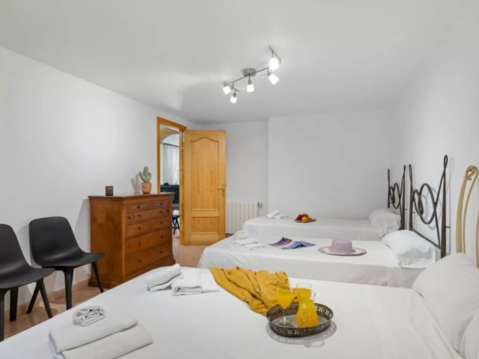 Villa Comodo - PlusHolidays - Image-tags.info